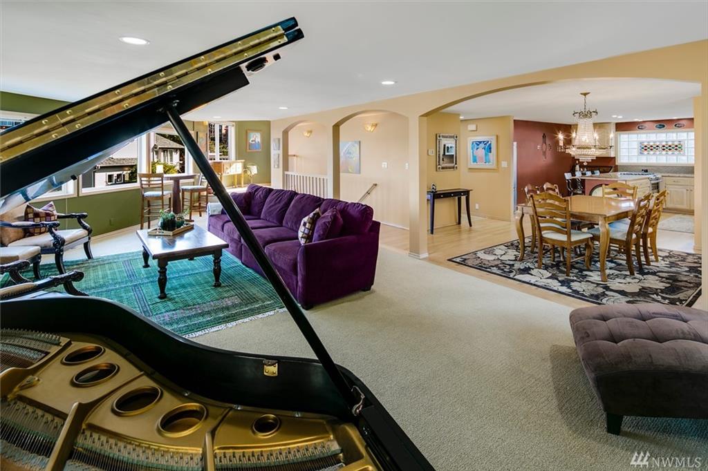 3758 W Commodore Wy, Seattle, Washington, 98199, United States, 4 Bedrooms Bedrooms, ,4 BathroomsBathrooms,Residential,For Sale,3758 W Commodore Wy,1431576