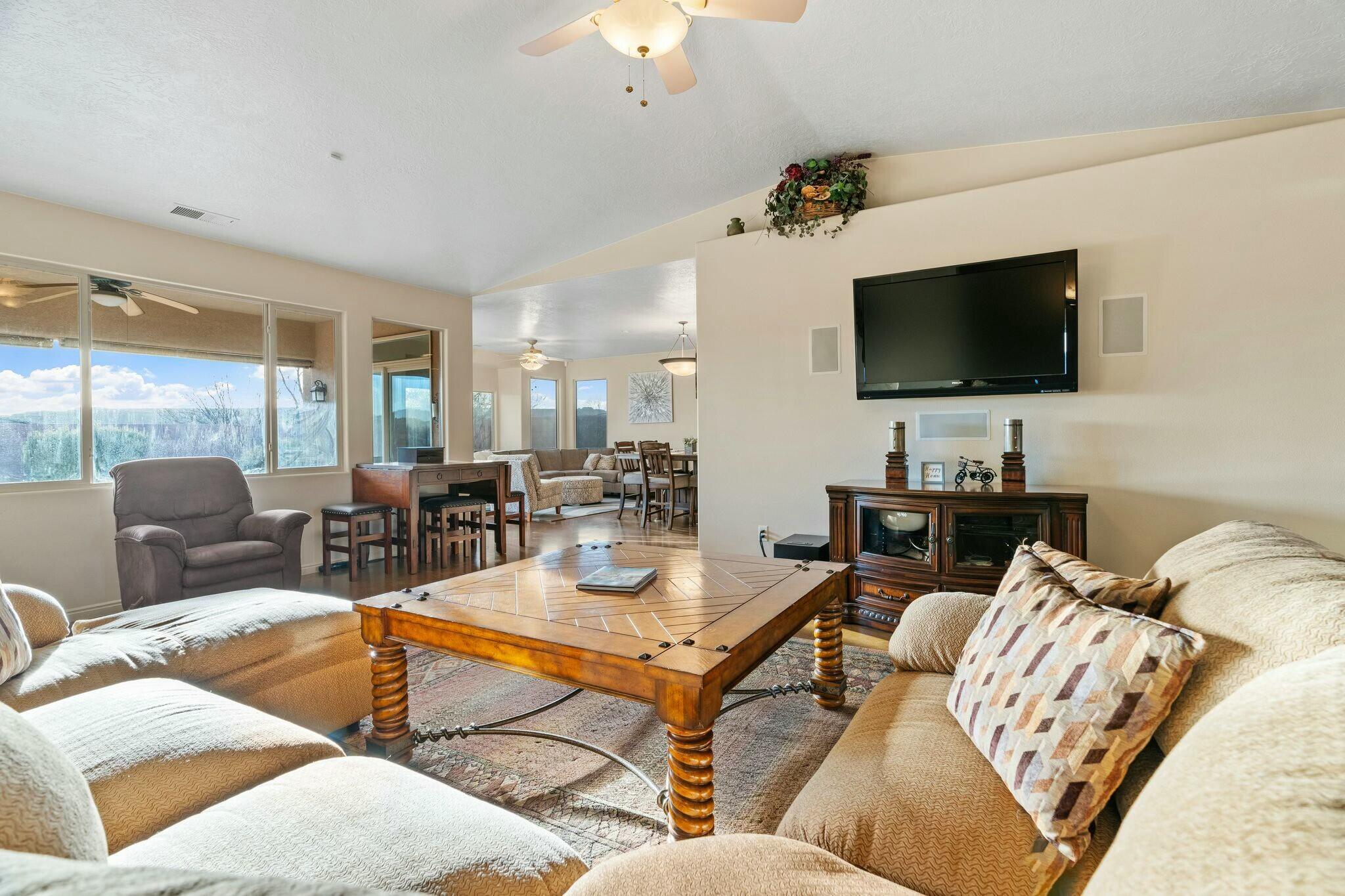 Washington, Utah, 84780, United States, 4 Bedrooms Bedrooms, ,Residential,For Sale,1695747