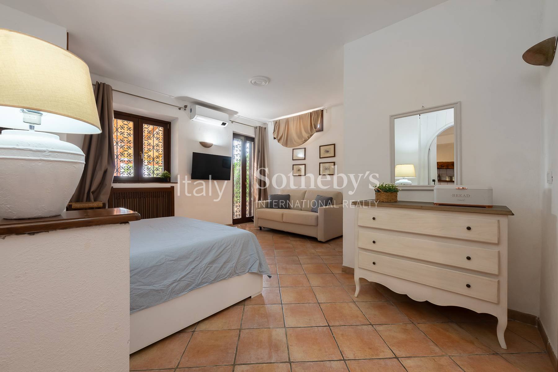  Elegant Villa with Private Park in Trevignano Romano - 物件實景
