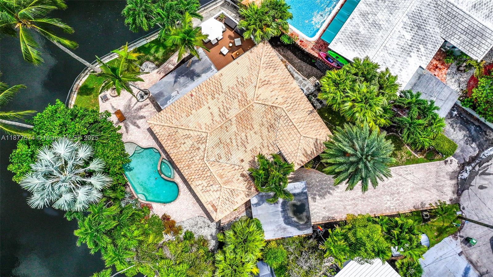 Wilton Manors, Florida, 33334, United States, 3 Bedrooms Bedrooms, ,3 BathroomsBathrooms,Residential,For Sale,1947052
