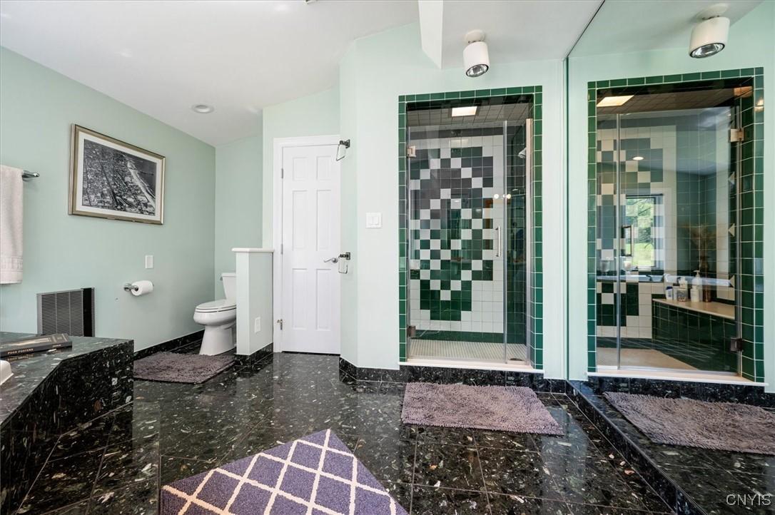 Frankfort, New York, 13413, United States, 5 Bedrooms Bedrooms, ,3 BathroomsBathrooms,Residential,For Sale,1939767