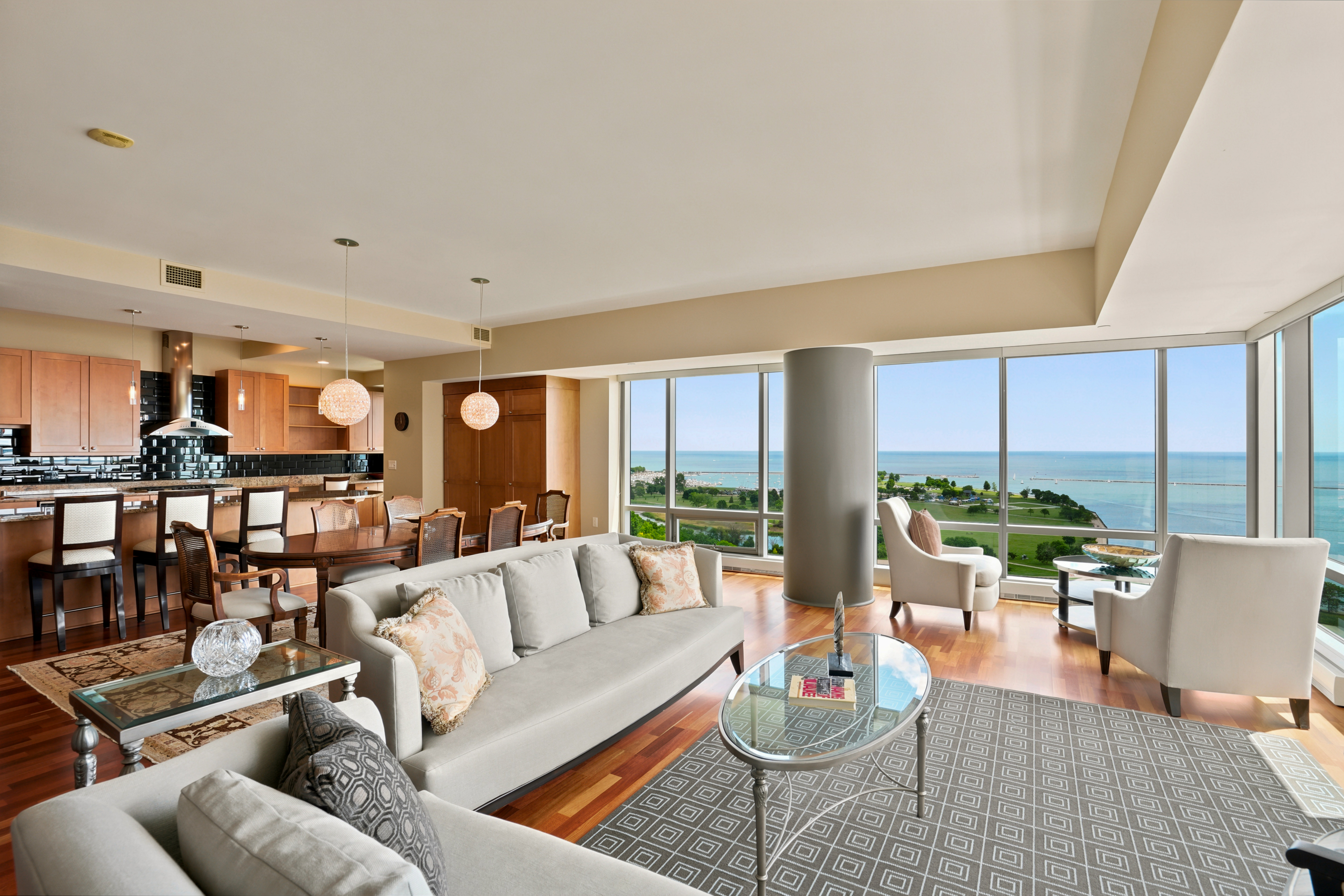  Upscale Urban Living - 物件實景