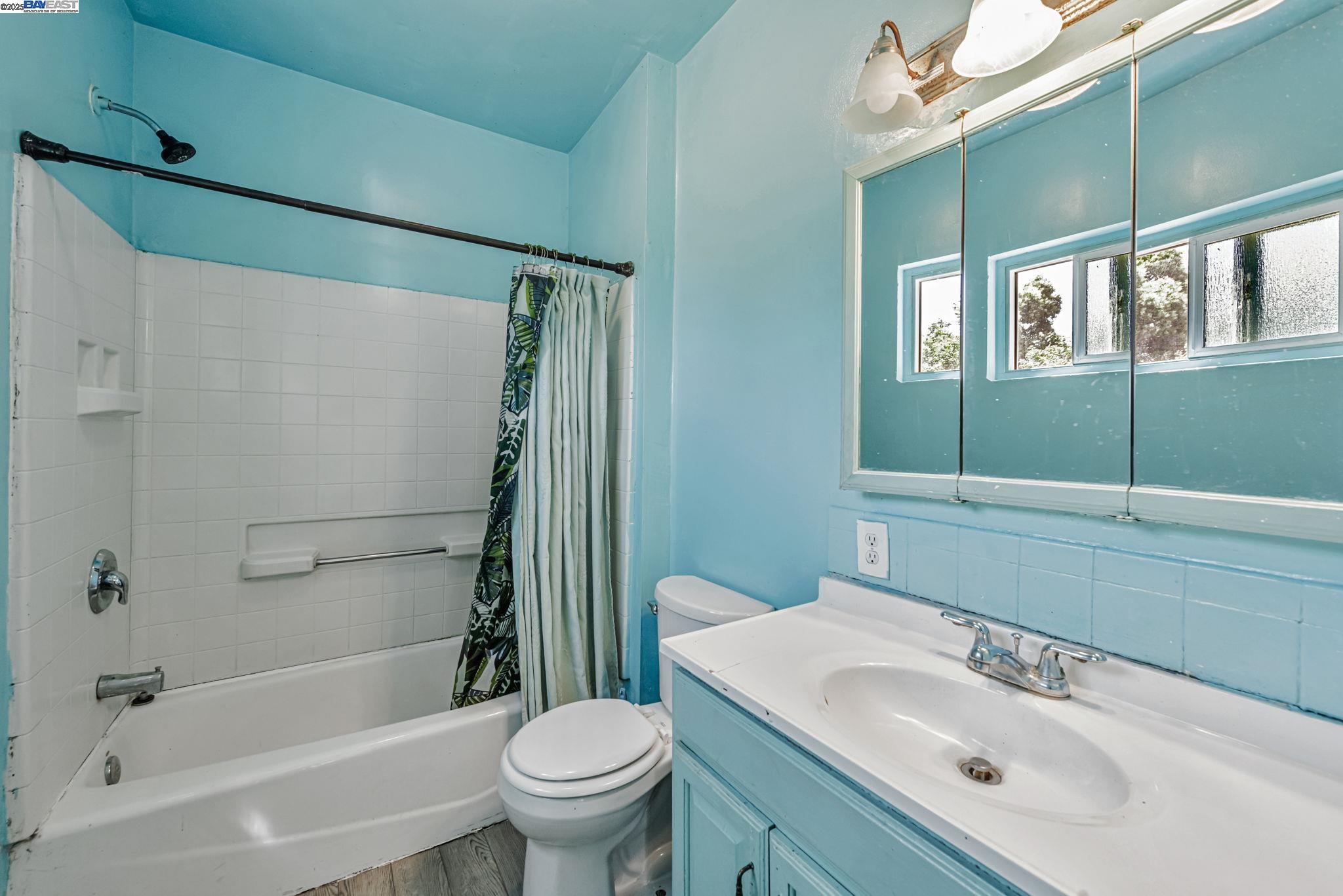 Fremont, California, 94536, United States, 3 Bedrooms Bedrooms, ,1 BathroomBathrooms,Residential,For Sale,1911094