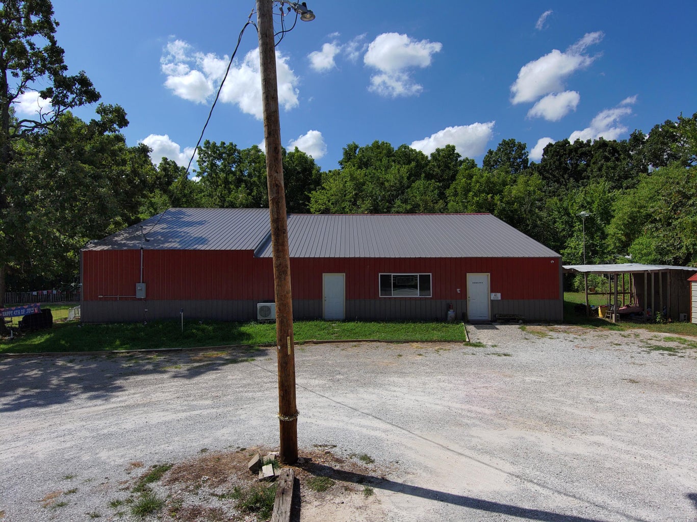 Aurora, Missouri, 65605, United States, 4 Bedrooms Bedrooms, ,2 BathroomsBathrooms,Residential,For Sale,1943592