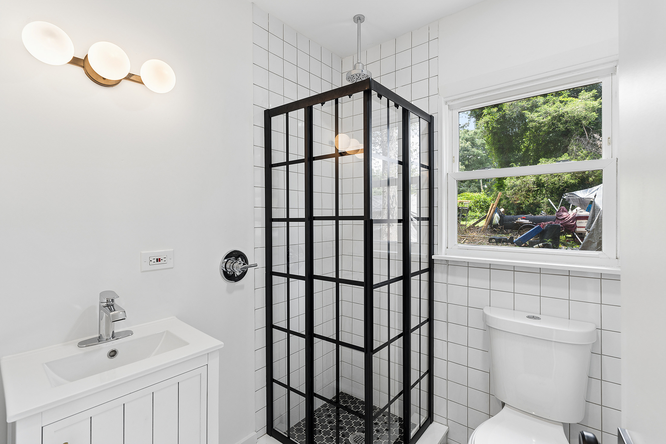  Quality Renovation on Expansive Lot with Rare Guest House - 物件實景