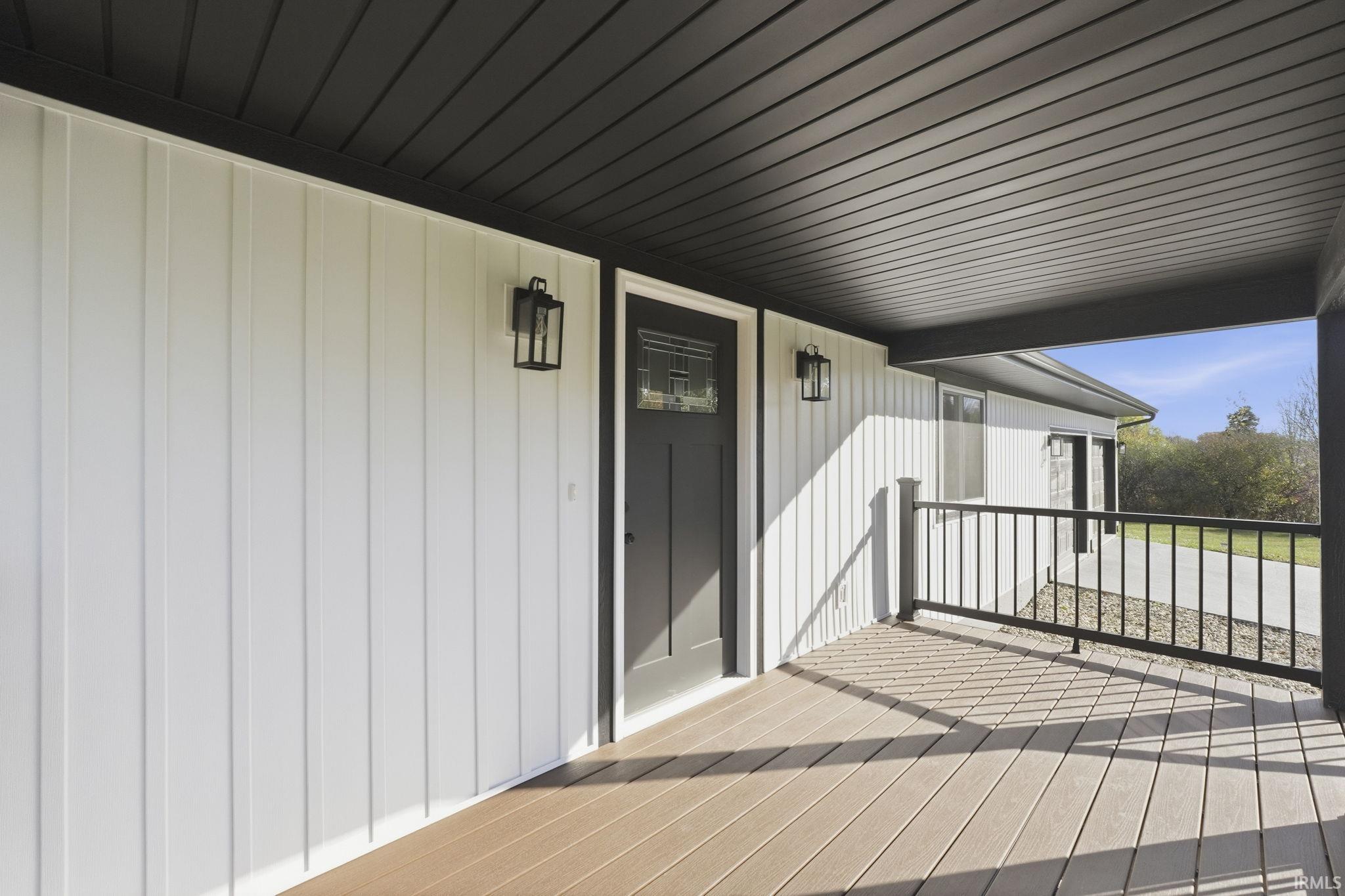 Churubusco, Indiana, 46723, United States, 3 Bedrooms Bedrooms, ,3 BathroomsBathrooms,Residential,For Sale,1987085