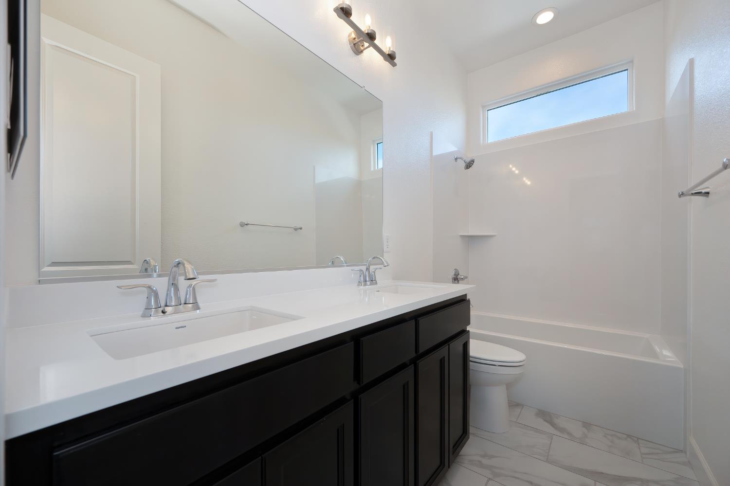 Roseville, California, 95747, United States, 4 Bedrooms Bedrooms, ,4 BathroomsBathrooms,Residential,For Sale,1992933