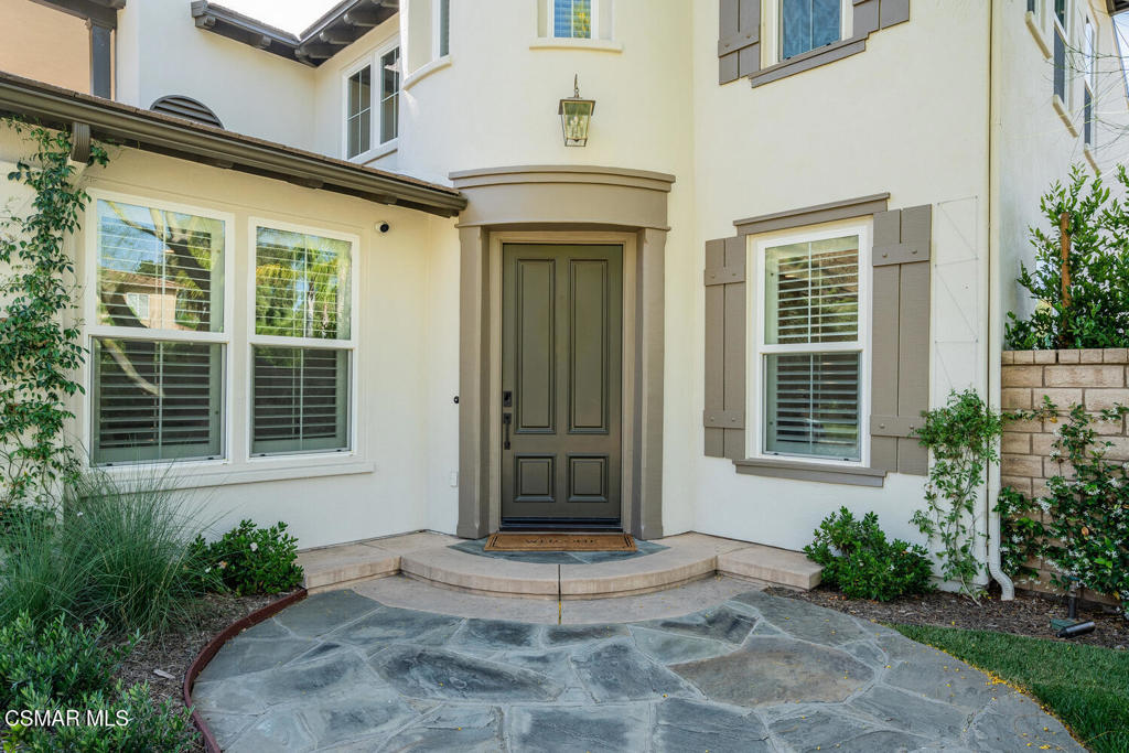 Simi Valley, California, 93065, United States, 4 Bedrooms Bedrooms, ,4 BathroomsBathrooms,Residential,For Sale,1978928