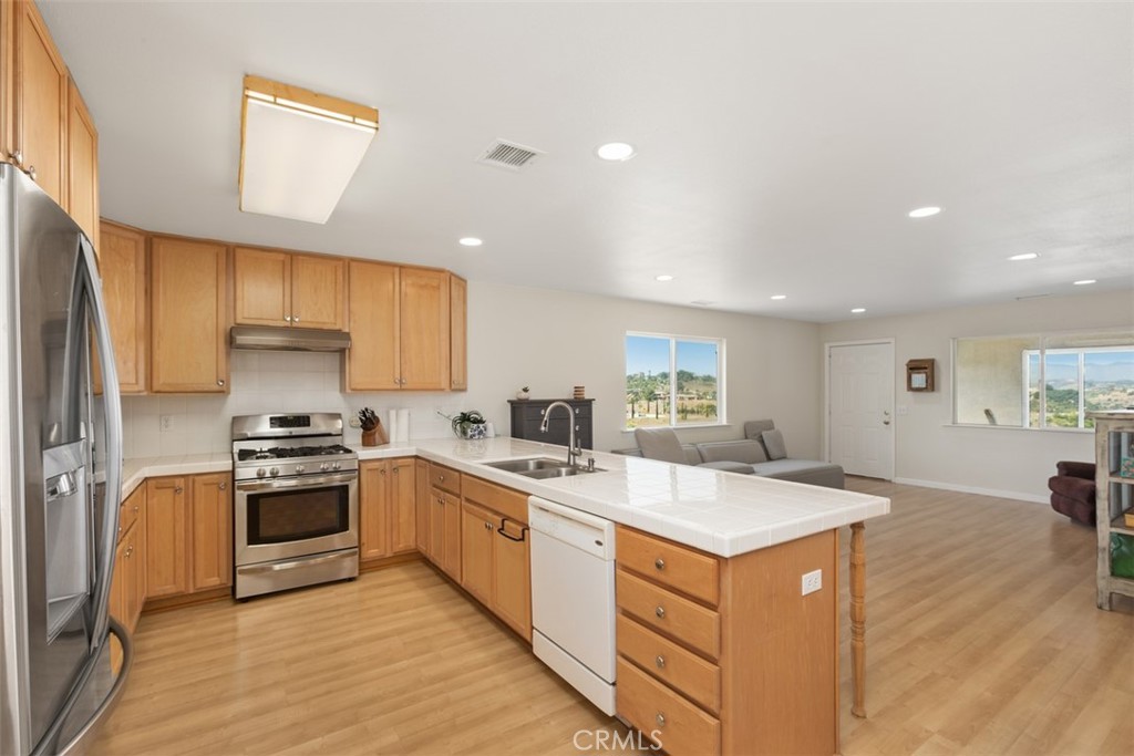 Temecula, California, 92590, United States, 4 Bedrooms Bedrooms, ,4 BathroomsBathrooms,Residential,For Sale,1980718