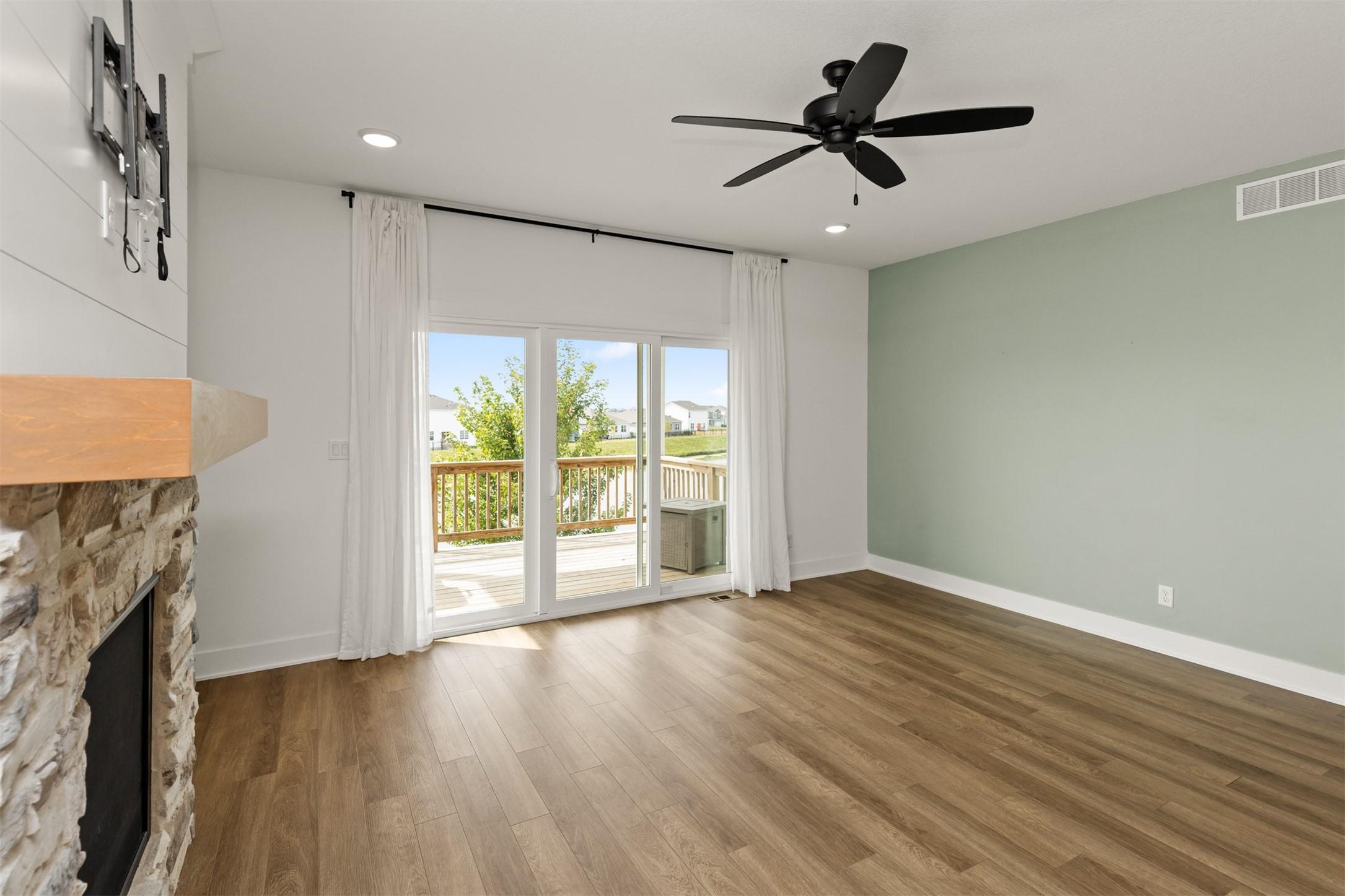 Waukee, Iowa, 50263, United States, 4 Bedrooms Bedrooms, ,3 BathroomsBathrooms,Residential,For Sale,1979913