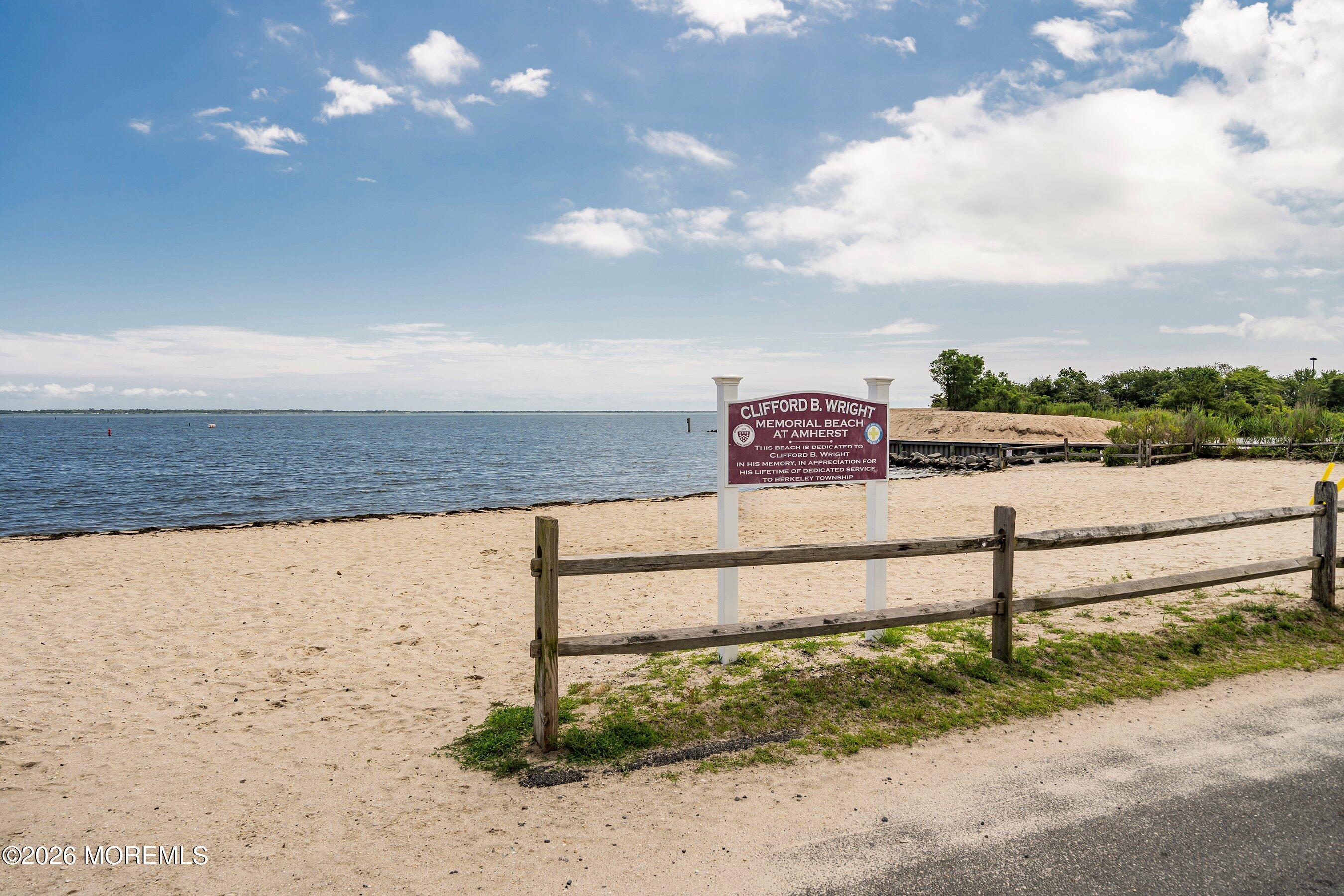 Bayville, New Jersey, 08721, United States, 4 Bedrooms Bedrooms, ,3 BathroomsBathrooms,Residential,For Sale,2049035