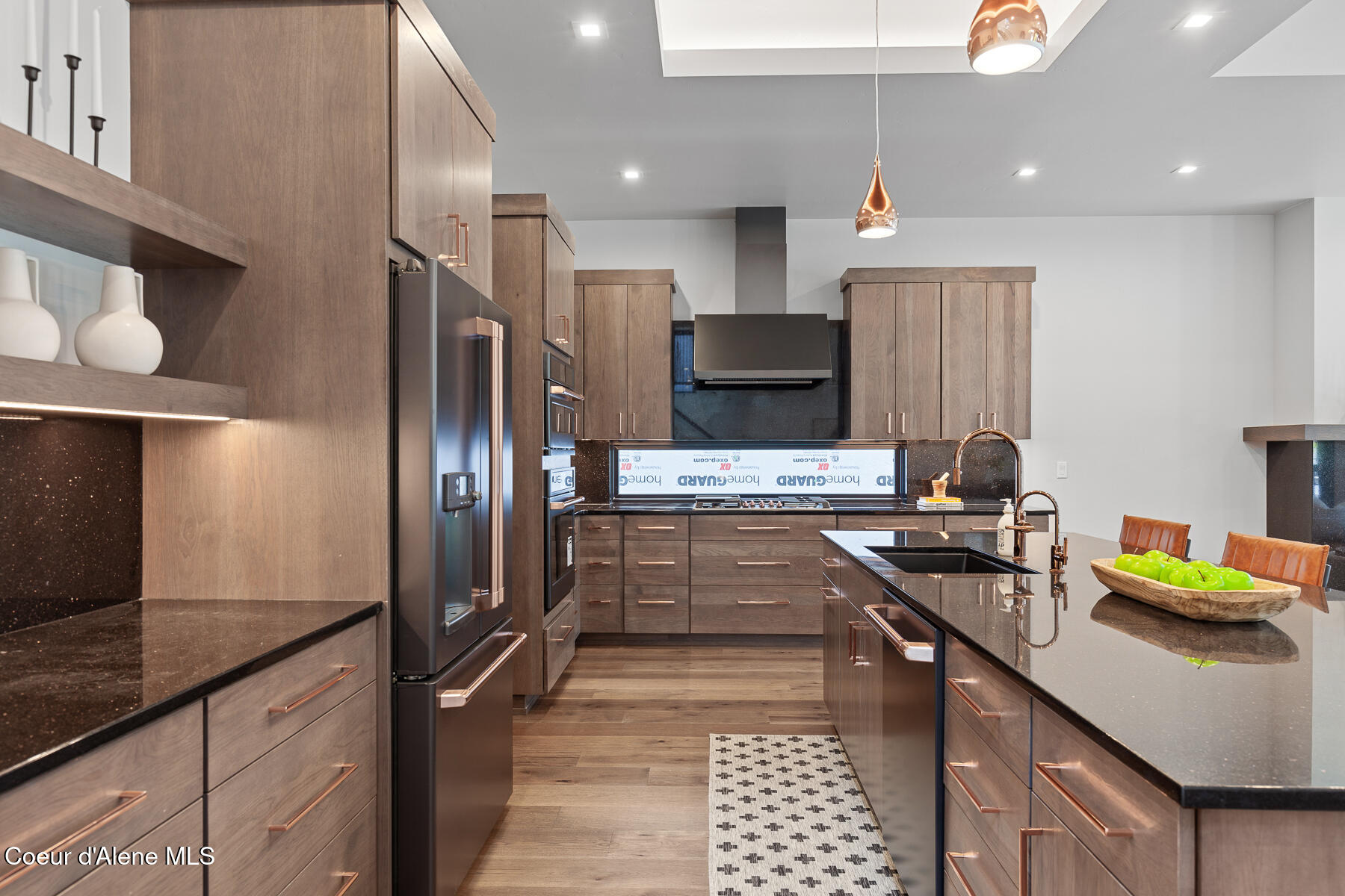 Coeur d'Alene, Idaho, 83814, United States, 3 Bedrooms Bedrooms, ,4 BathroomsBathrooms,Residential,For Sale,2005141