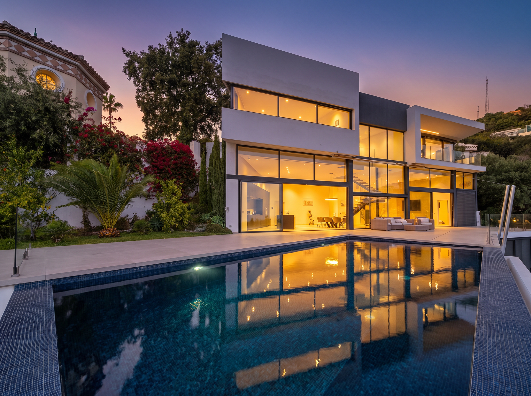  Contemporary Villa with Panoramic Sea Views in Altos de los Monteros - 物件實景