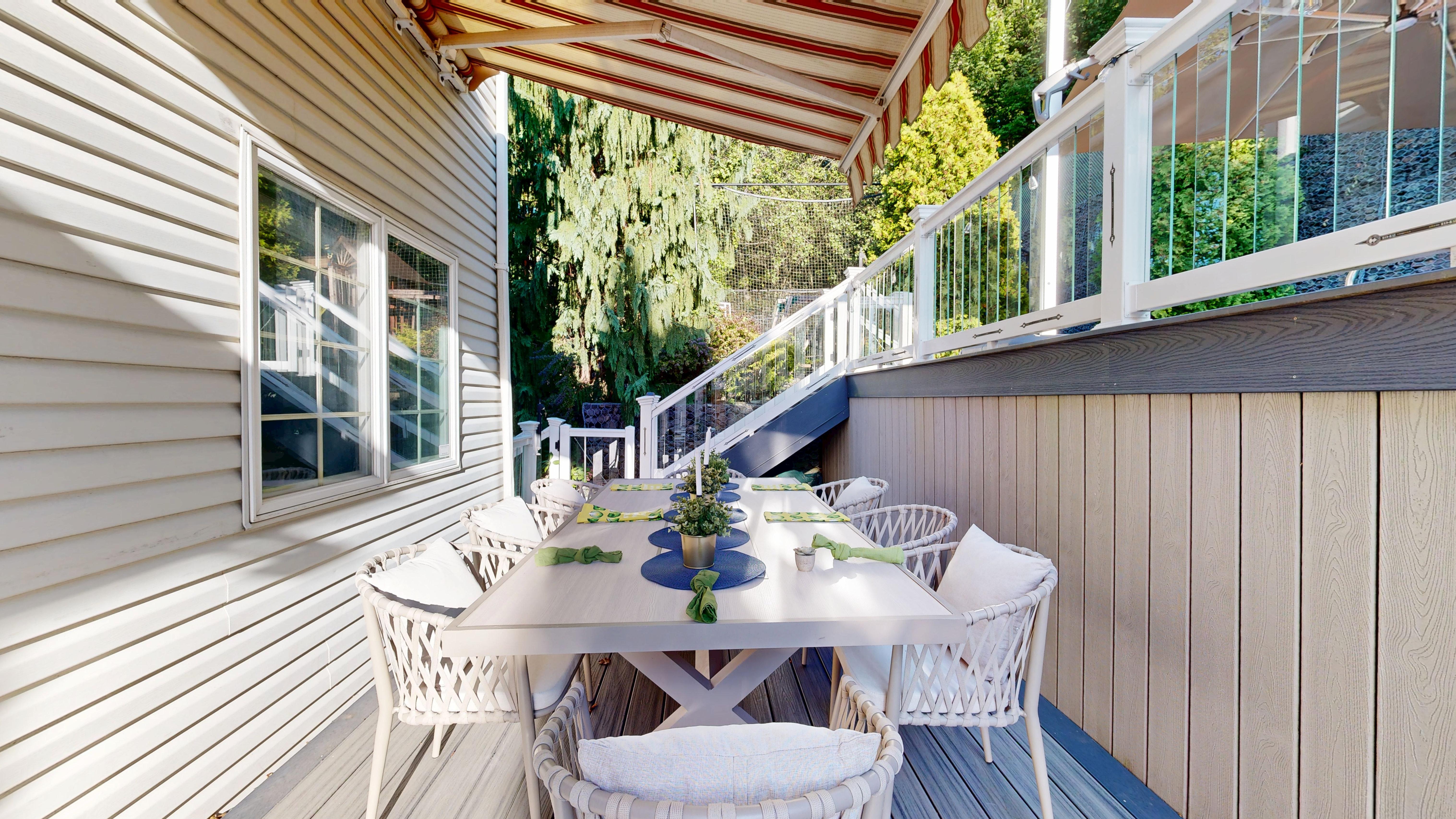 Staten Island, New York, 10301, United States, 6 Bedrooms Bedrooms, ,4 BathroomsBathrooms,Residential,For Sale,1976673