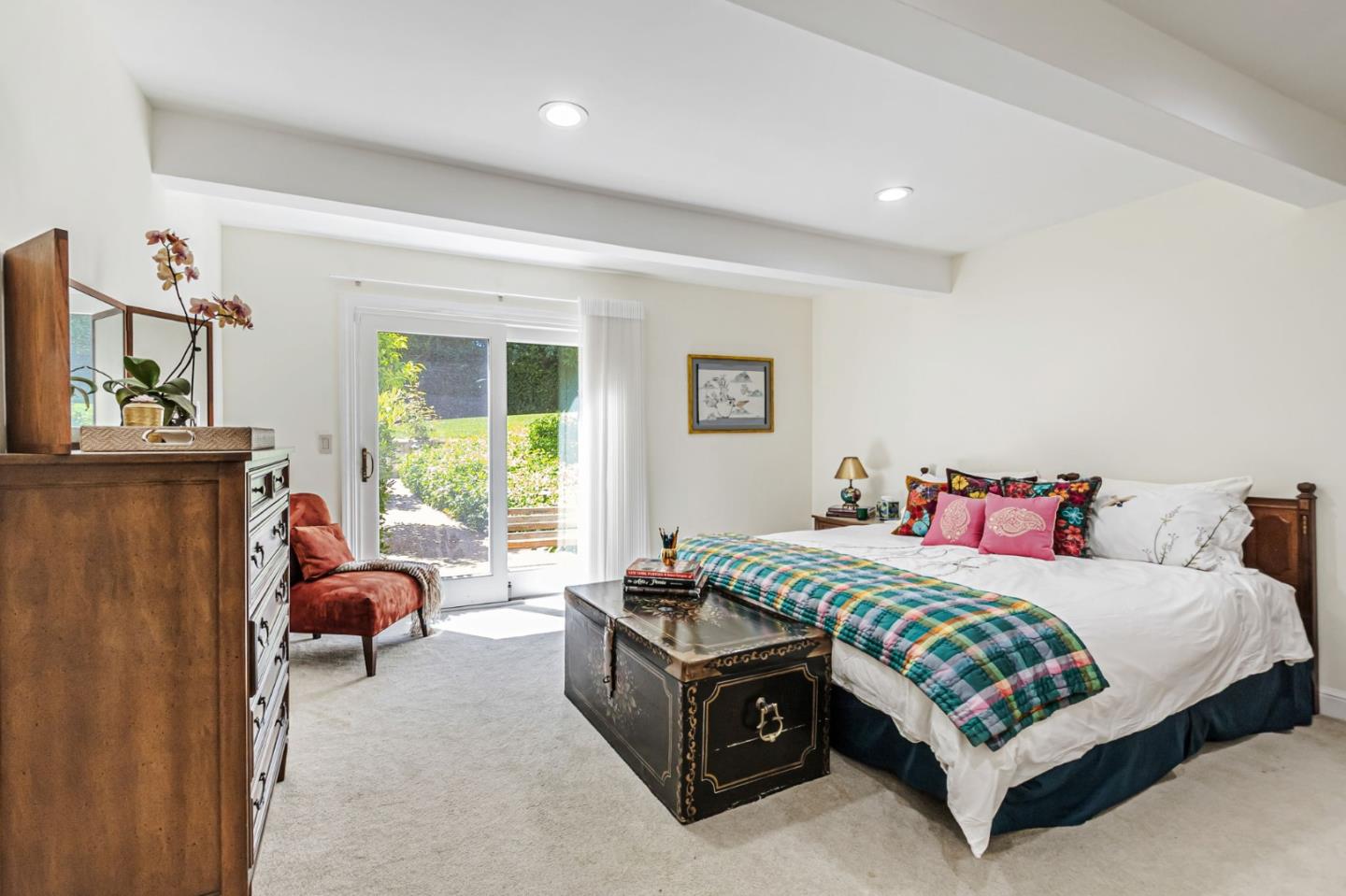 Saratoga, California, 95070, United States, 5 Bedrooms Bedrooms, ,6 BathroomsBathrooms,Residential,For Sale,1891032