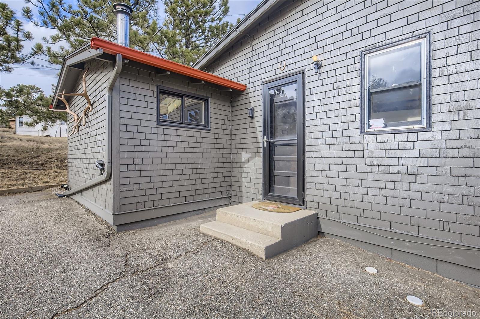 Estes Park, Colorado, 80517, United States, 3 Bedrooms Bedrooms, ,1 BathroomBathrooms,Residential,For Sale,1998077