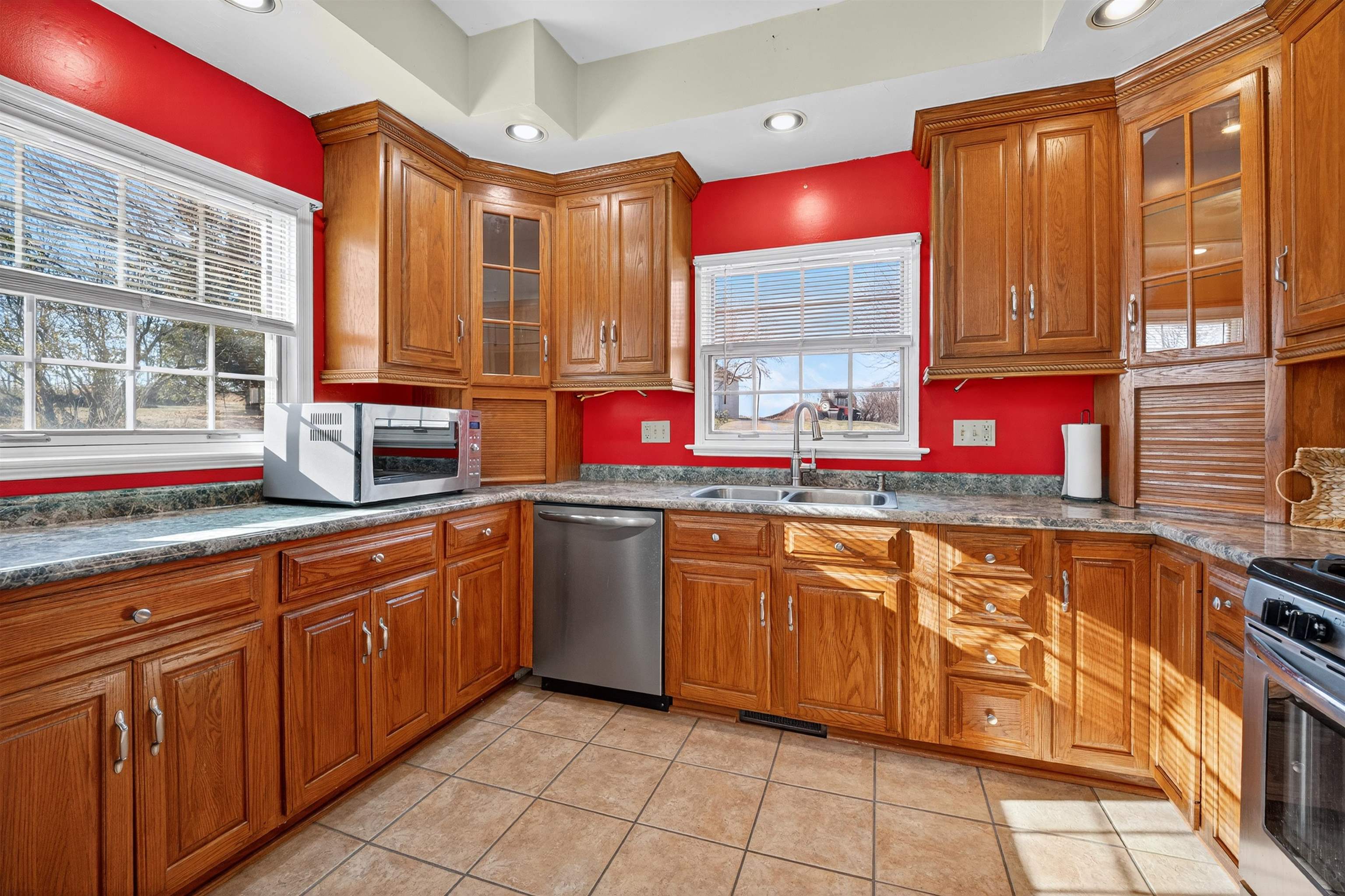 NEW HOLSTEIN, Wisconsin, 53061, United States, 3 Bedrooms Bedrooms, ,2 BathroomsBathrooms,Residential,For Sale,1995777