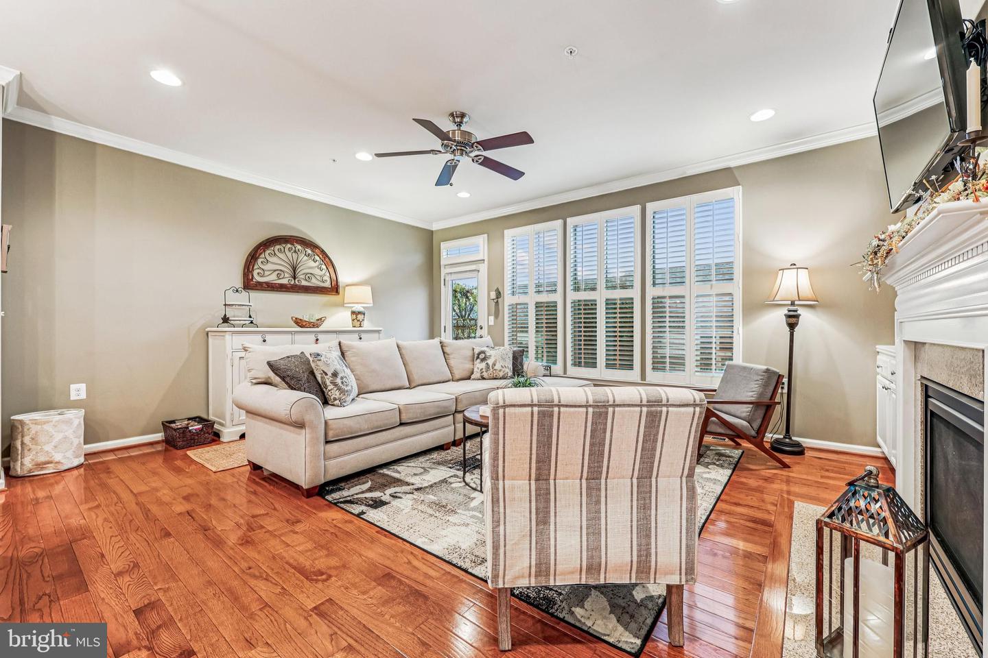 Frederick, Maryland, 21701, United States, 3 Bedrooms Bedrooms, ,4 BathroomsBathrooms,Residential,For Sale,1986533