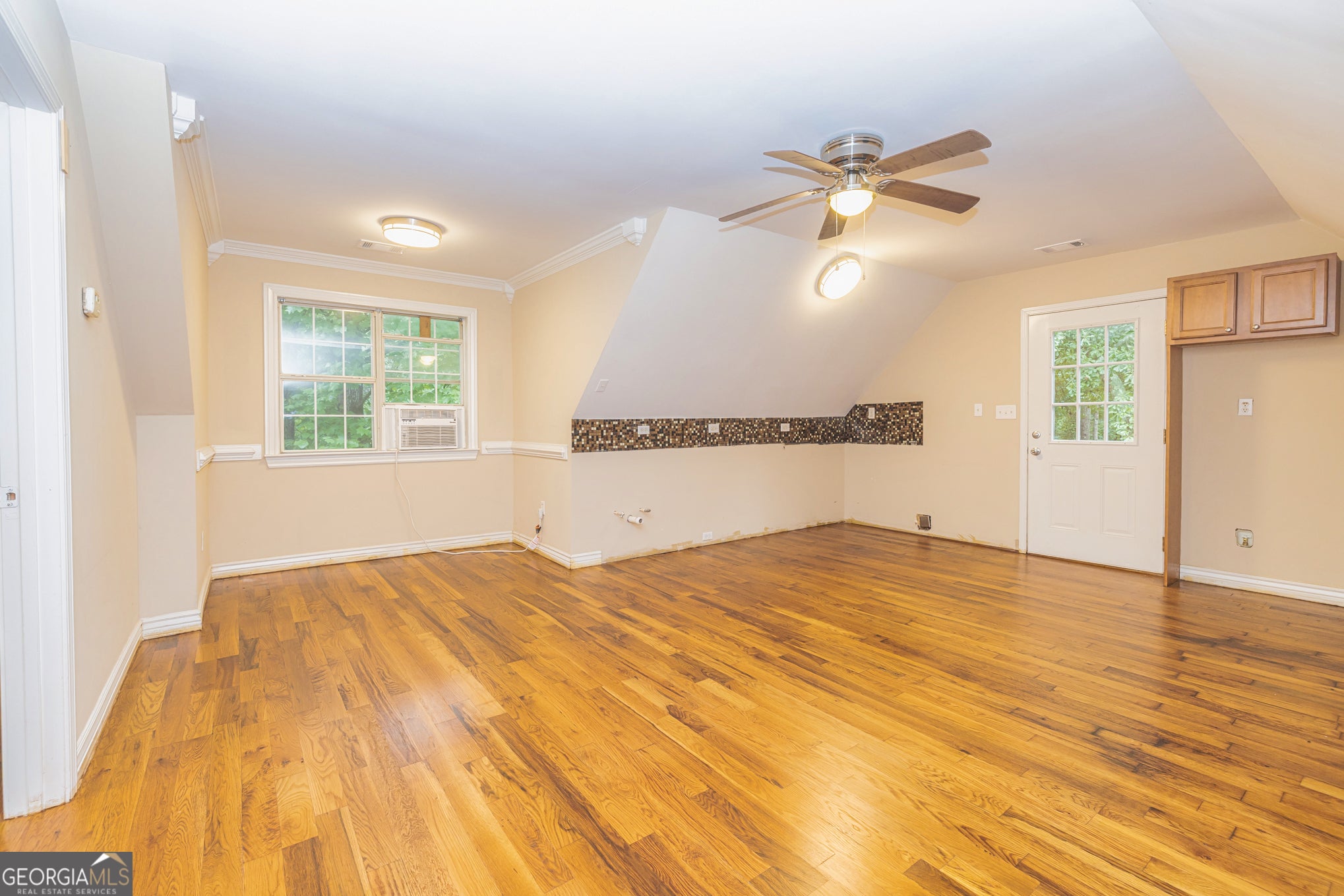 Newnan, Georgia, 30263, United States, 5 Bedrooms Bedrooms, ,6 BathroomsBathrooms,Residential,For Sale,1915422