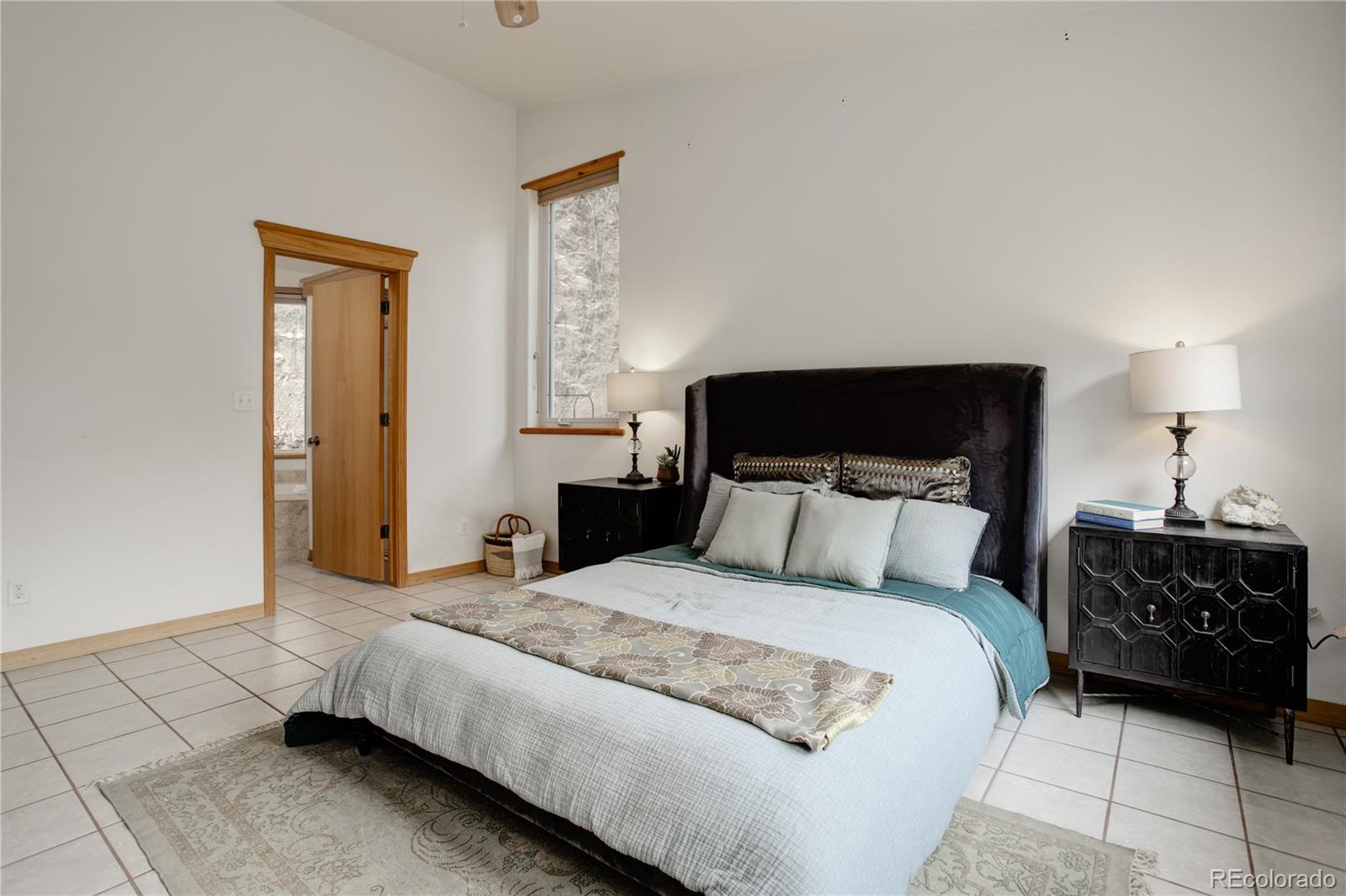 Littleton, Colorado, 80127, United States, 3 Bedrooms Bedrooms, ,2 BathroomsBathrooms,Residential,For Sale,1846692