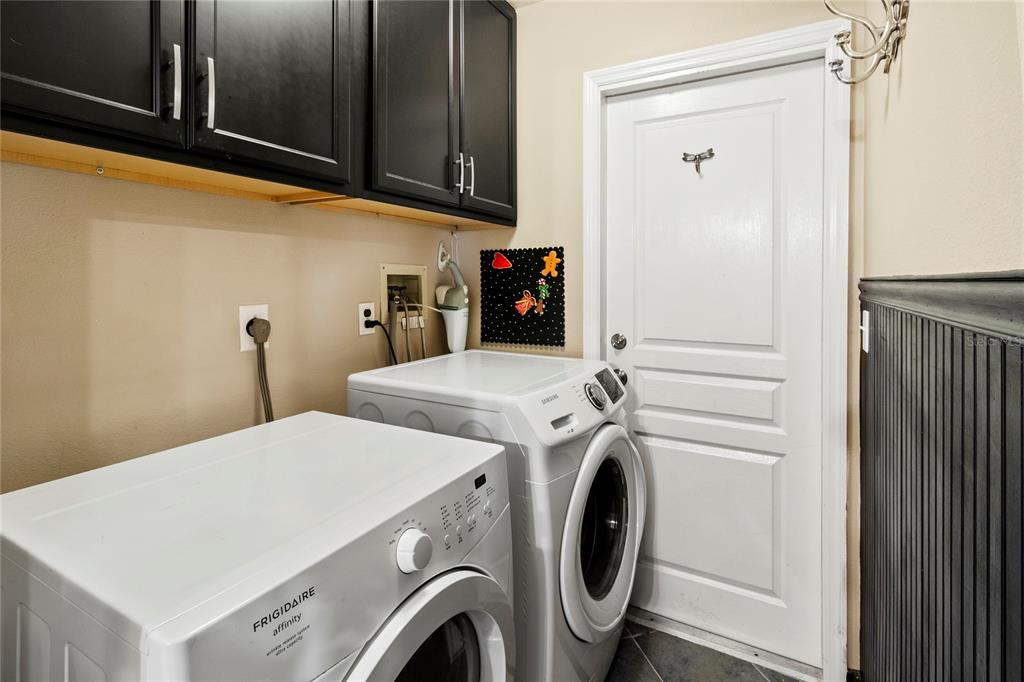 Bradenton, Florida, 34209, United States, 3 Bedrooms Bedrooms, ,3 BathroomsBathrooms,Residential,For Sale,1829594