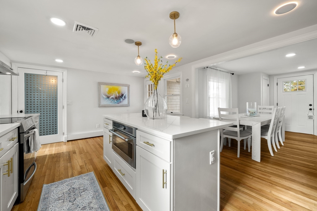 Yarmouth, Massachusetts, 02664, United States, 3 Bedrooms Bedrooms, ,2 BathroomsBathrooms,Residential,For Sale,2002259