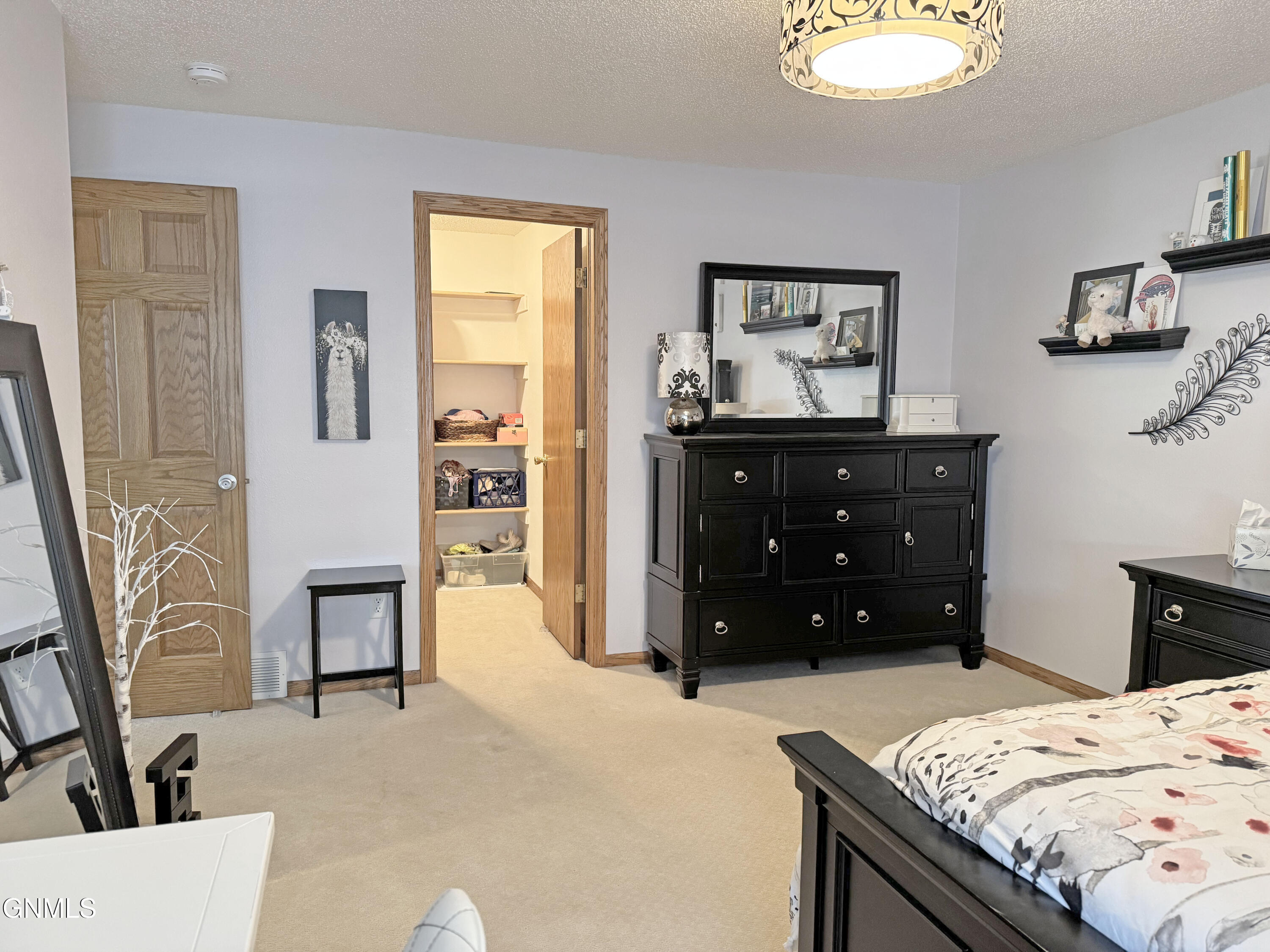 Bismarck, North Dakota, 58503, United States, 5 Bedrooms Bedrooms, ,2 BathroomsBathrooms,Residential,For Sale,2001566