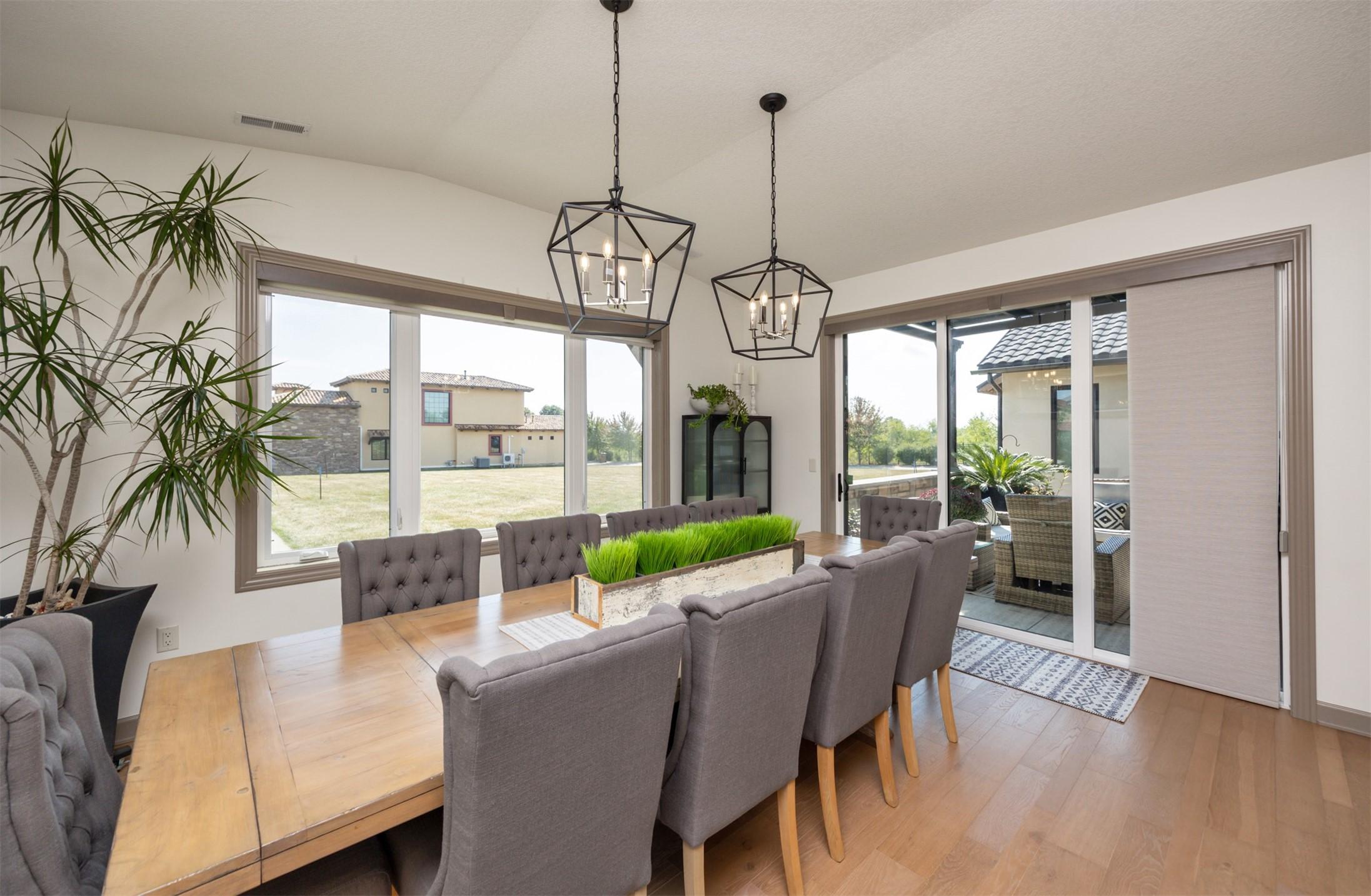 Johnston, Iowa, 50131, United States, 4 Bedrooms Bedrooms, ,4 BathroomsBathrooms,Residential,For Sale,1974668