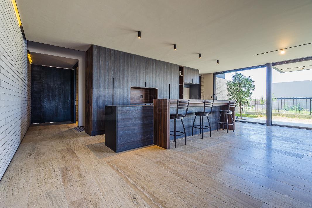 Av. de Los Santos, Querétaro, Querétaro, 76146, Mexico, 4 Bedrooms Bedrooms, ,4 BathroomsBathrooms,Residential,For Sale,Av. de Los Santos,1609540