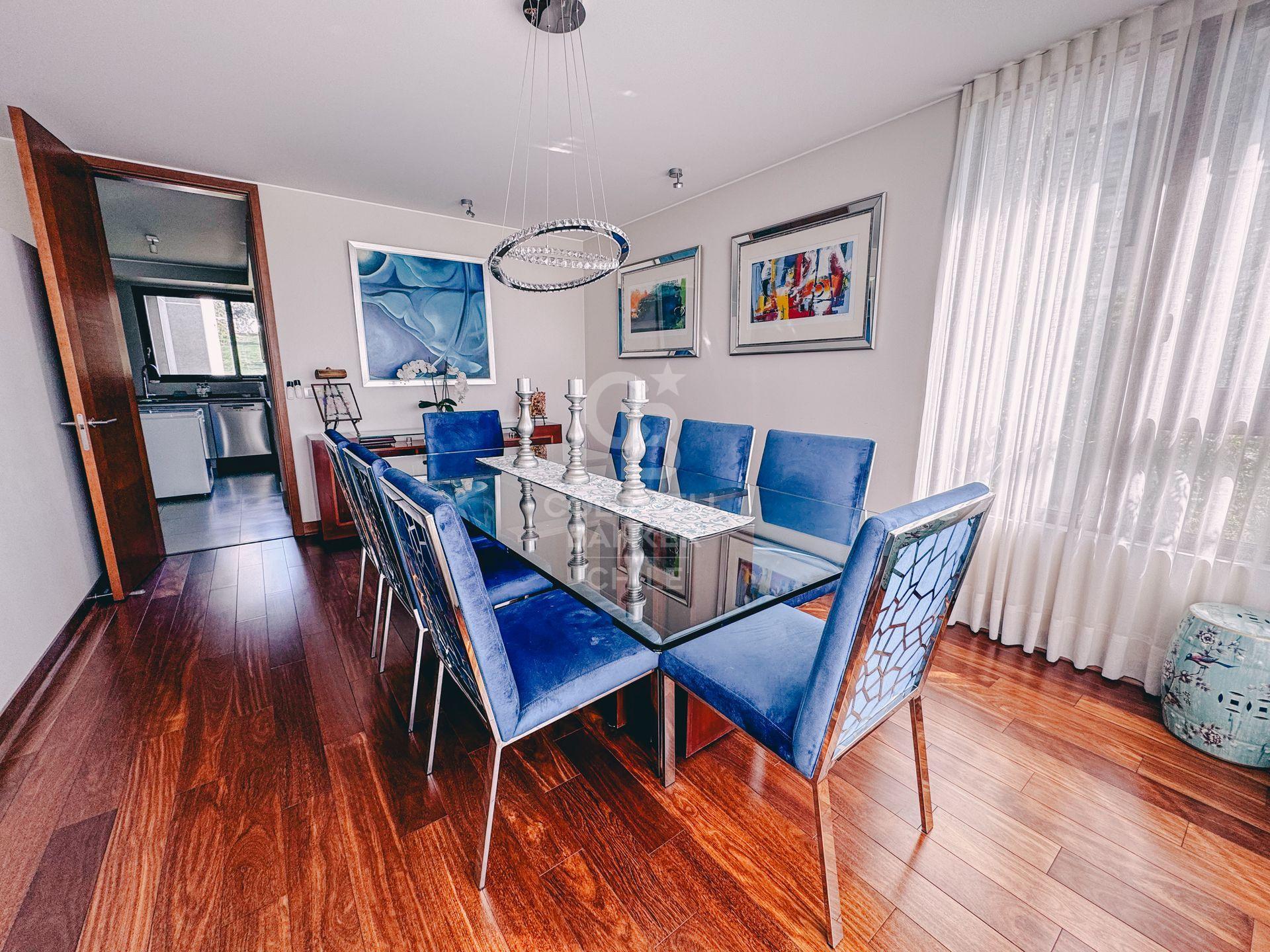 Lo Barnechea, Chile, 4 Bedrooms Bedrooms, ,6 BathroomsBathrooms,Residential,For Sale,1959093