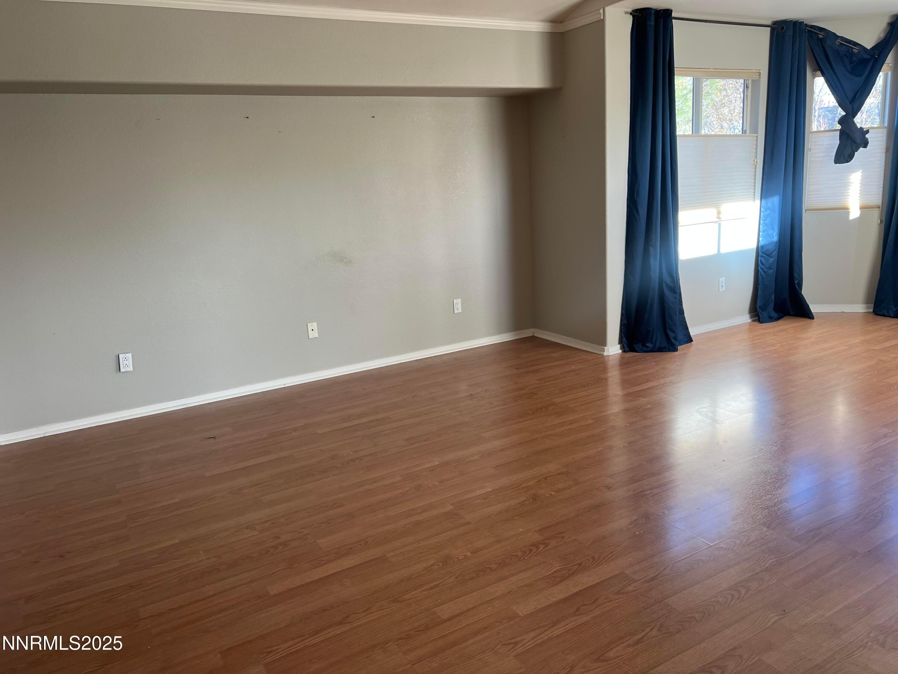 Sparks, Nevada, 89436, United States, 3 Bedrooms Bedrooms, ,3 BathroomsBathrooms,Residential,For Sale,1992114