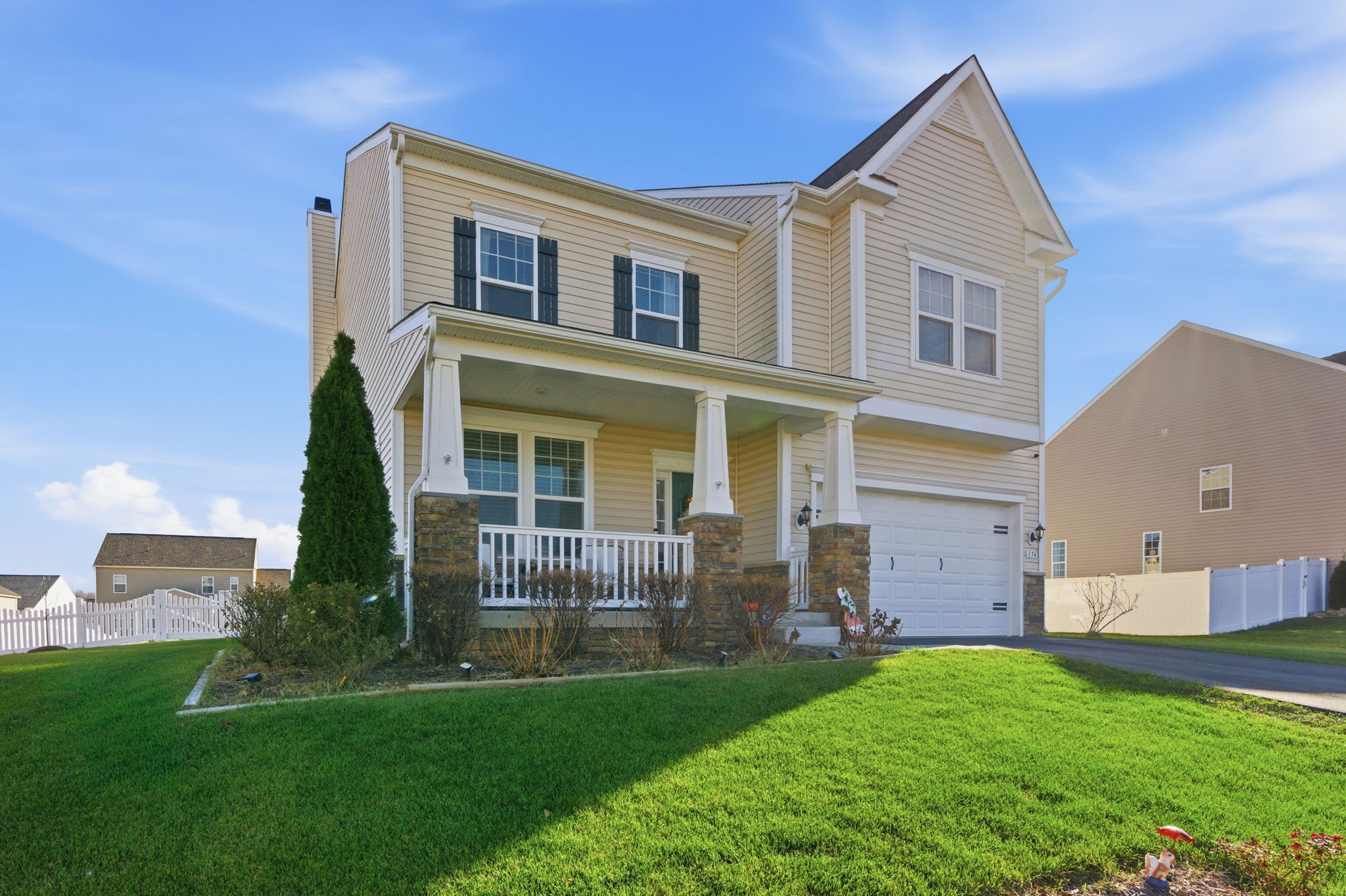 Gerrardstown, West Virginia, 25420, United States, 4 Bedrooms Bedrooms, ,Residential,For Sale,2002538