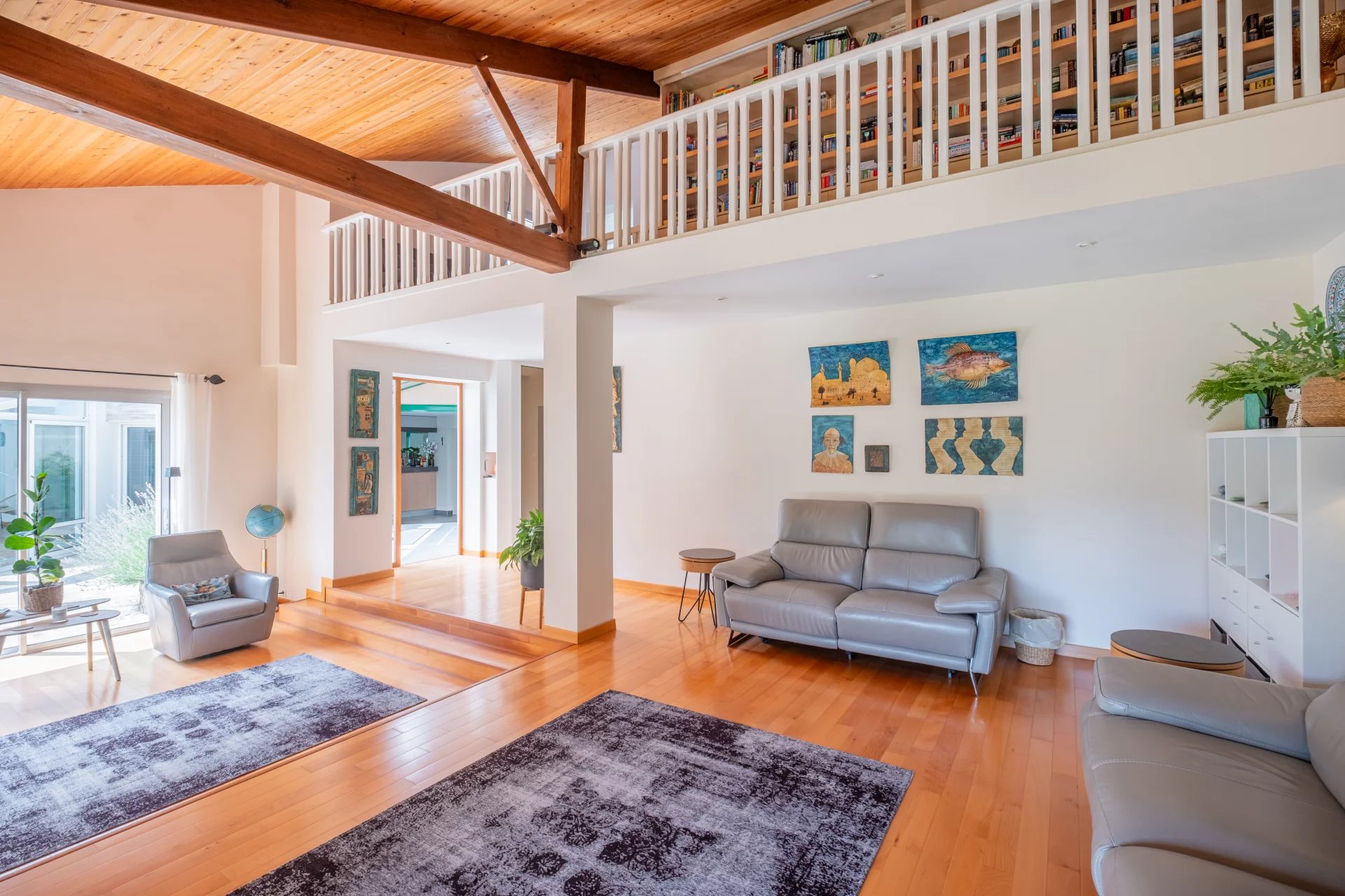 Bressuire, New Aquitaine, 79300, FR, 5 Bedrooms Bedrooms, ,6 BathroomsBathrooms,Residential,For Sale,1907709