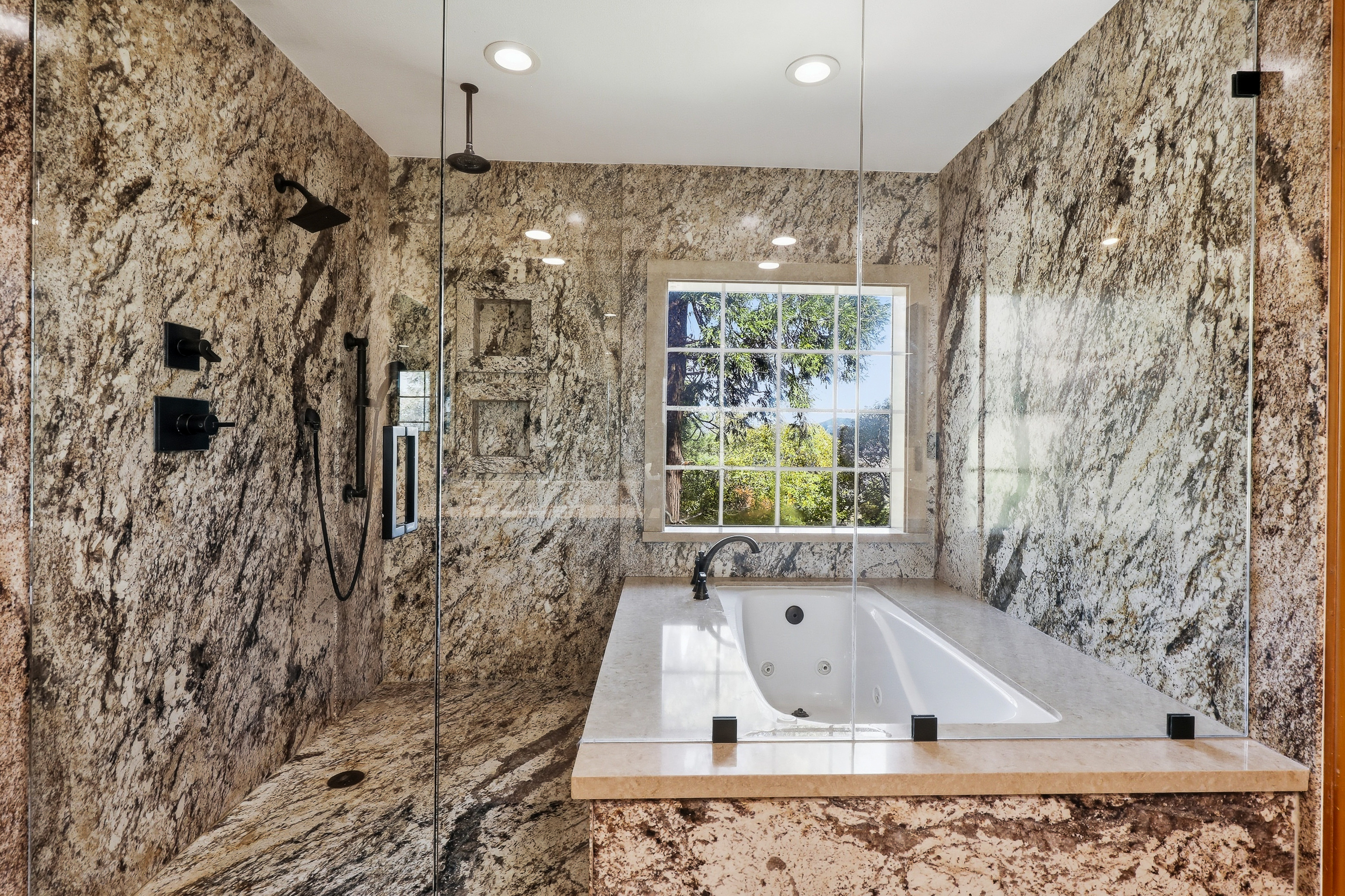  103 Pine Ridge Road, Crestline, CA 92325 - 物件實景