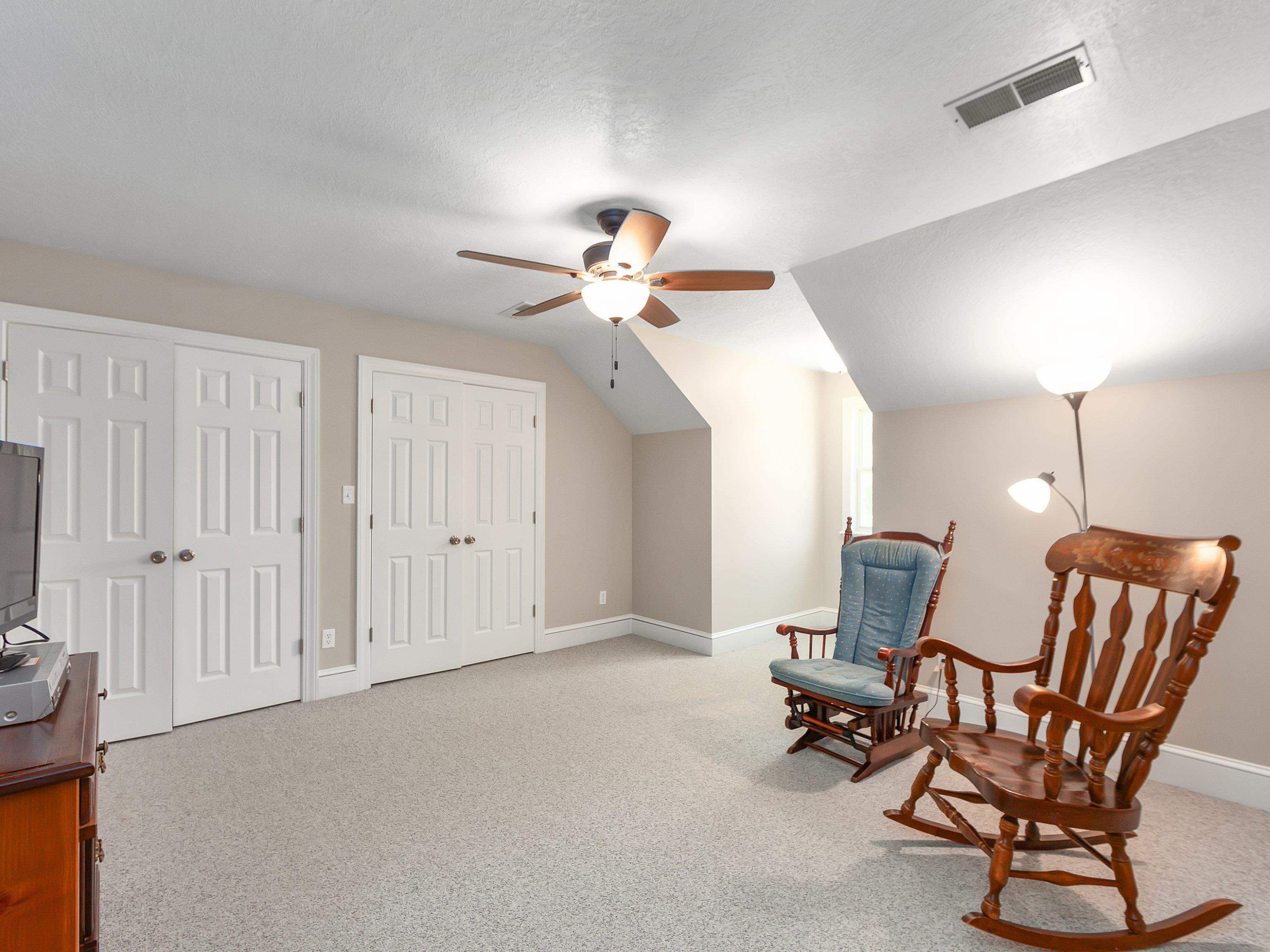 Medina, Tennessee, 38355, United States, 6 Bedrooms Bedrooms, ,4 BathroomsBathrooms,Residential,For Sale,1907793