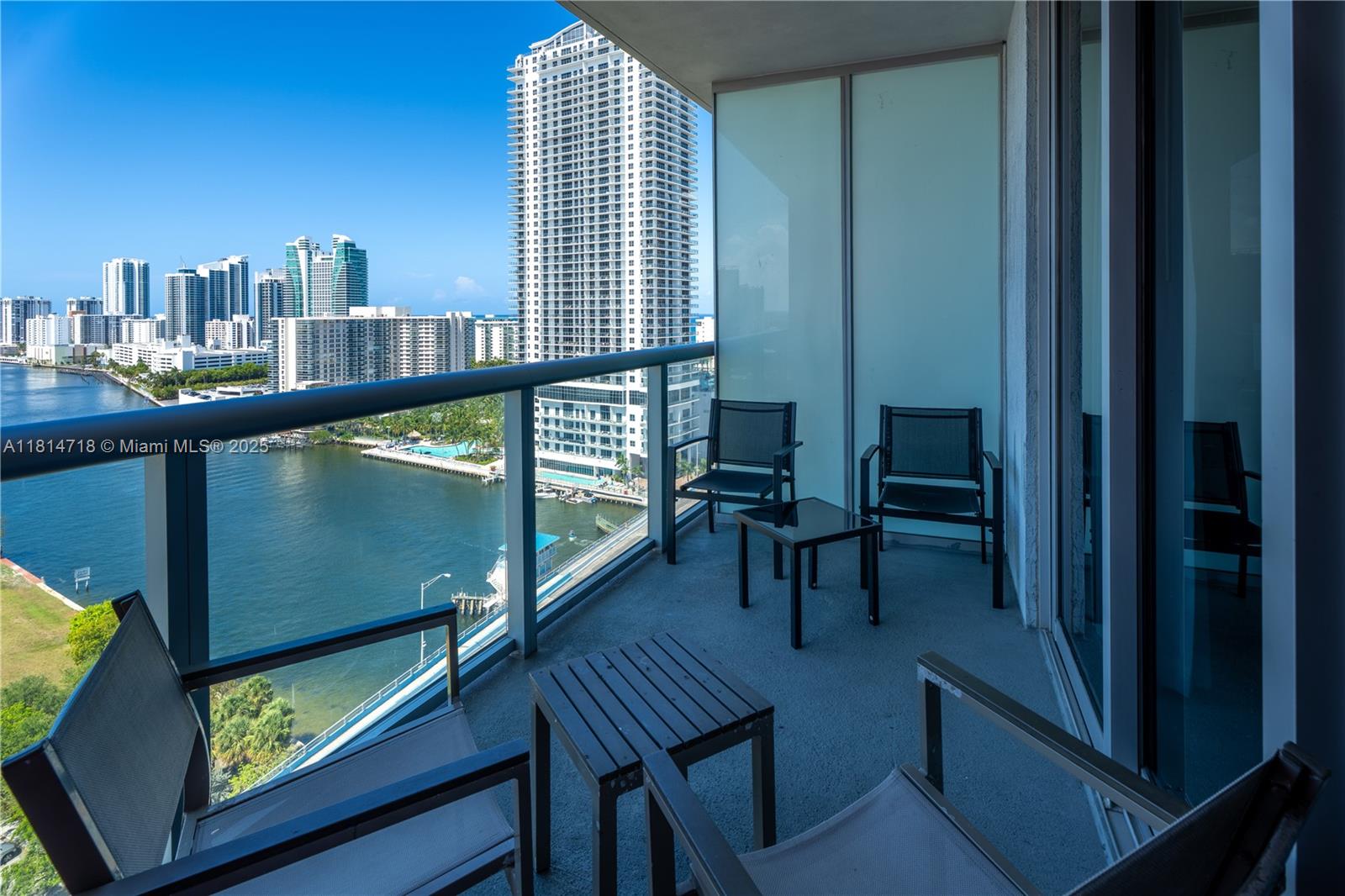 Hallandale Beach, Florida, 33009, United States, 2 Bedrooms Bedrooms, ,2 BathroomsBathrooms,Residential,For Sale,1840698