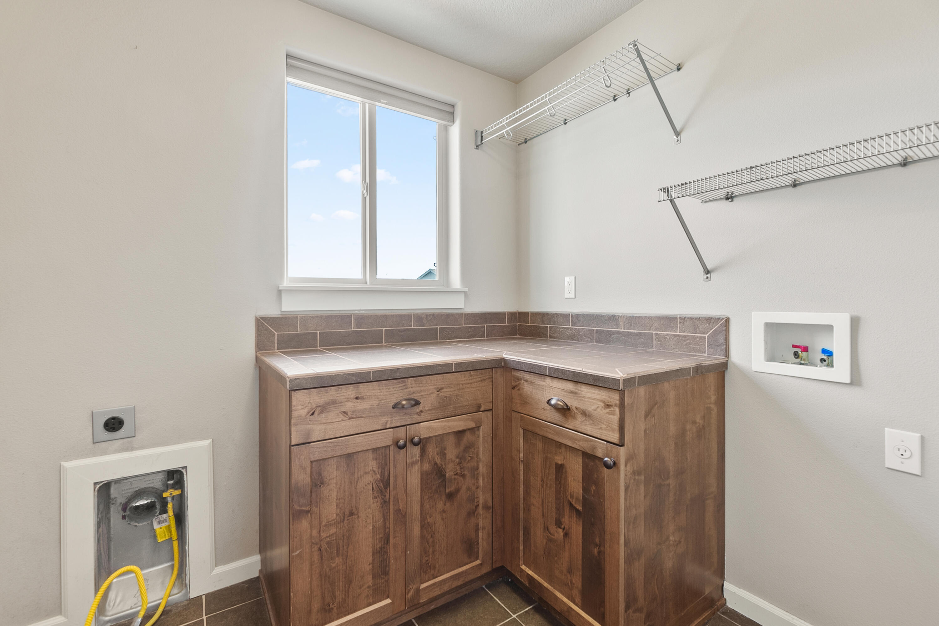 Redmond, Oregon, 97756, United States, 3 Bedrooms Bedrooms, ,3 BathroomsBathrooms,Residential,For Sale,1998180