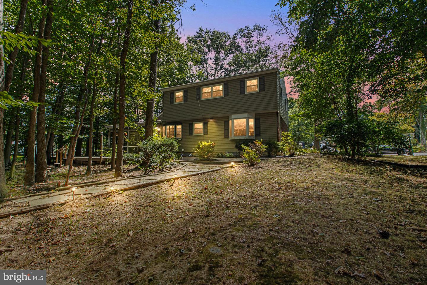 WILMINGTON, Delaware, 19810, United States, 4 Bedrooms Bedrooms, ,3 BathroomsBathrooms,Residential,For Sale,1990467