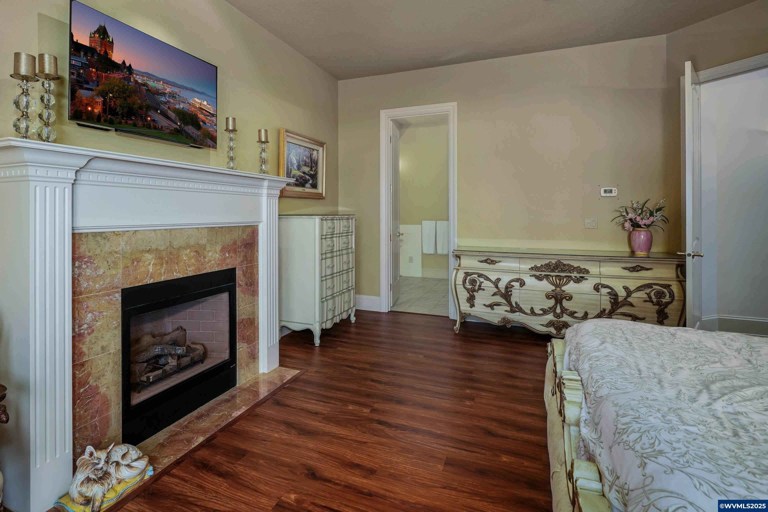 Turner, Oregon, 97392, United States, 4 Bedrooms Bedrooms, ,4 BathroomsBathrooms,Residential,For Sale,1848643