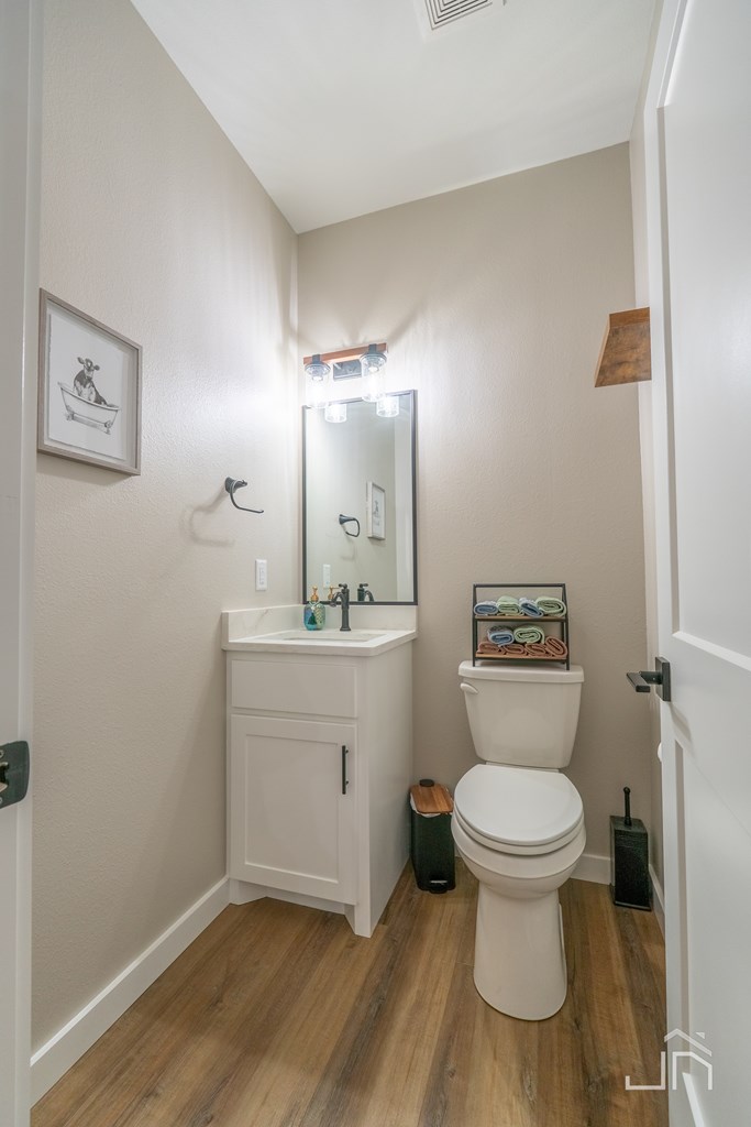 San Angelo, Texas, 76904, United States, 3 Bedrooms Bedrooms, ,3 BathroomsBathrooms,Residential,For Sale,1768645