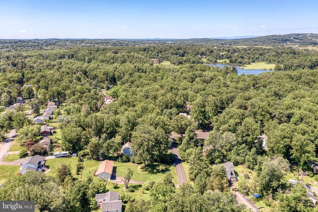 Warrenton, Virginia, 20187, United States, 3 Bedrooms Bedrooms, ,3 BathroomsBathrooms,Residential,For Sale,2049291
