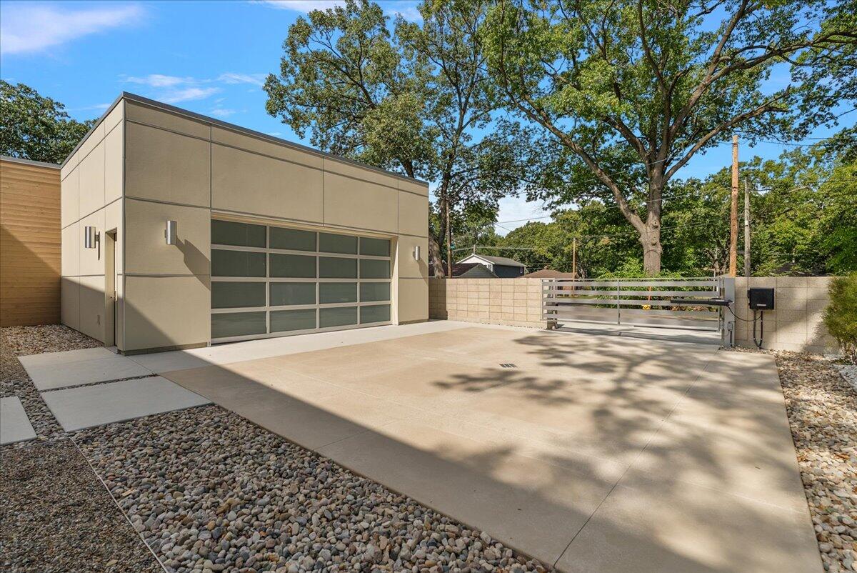 Holland, Michigan, 49424, United States, 3 Bedrooms Bedrooms, ,4 BathroomsBathrooms,Residential,For Sale,1948148