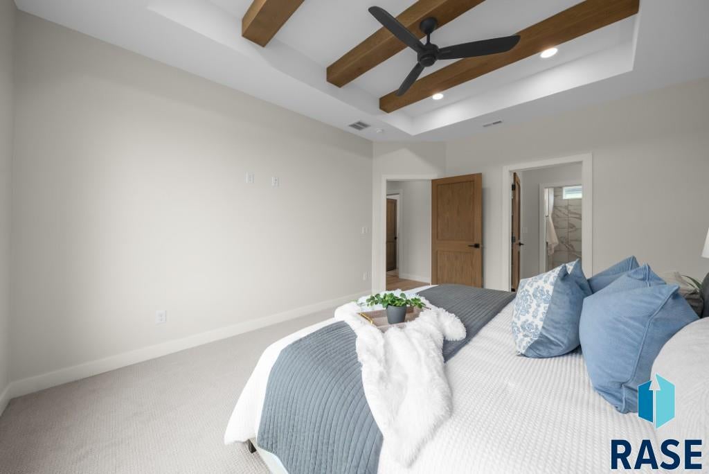 Sioux Falls, South Dakota, 57110, United States, 2 Bedrooms Bedrooms, ,2 BathroomsBathrooms,Residential,For Sale,2005980