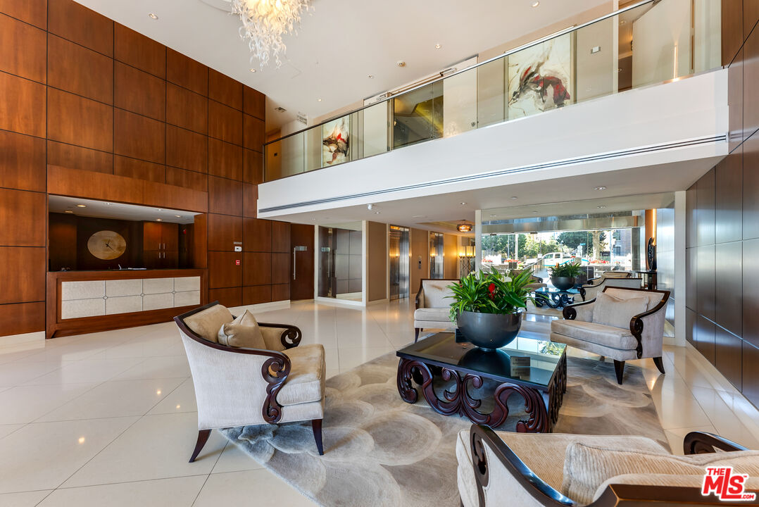 Los Angeles, California, 90024, United States, 2 Bedrooms Bedrooms, ,3 BathroomsBathrooms,Residential,For Sale,1883580