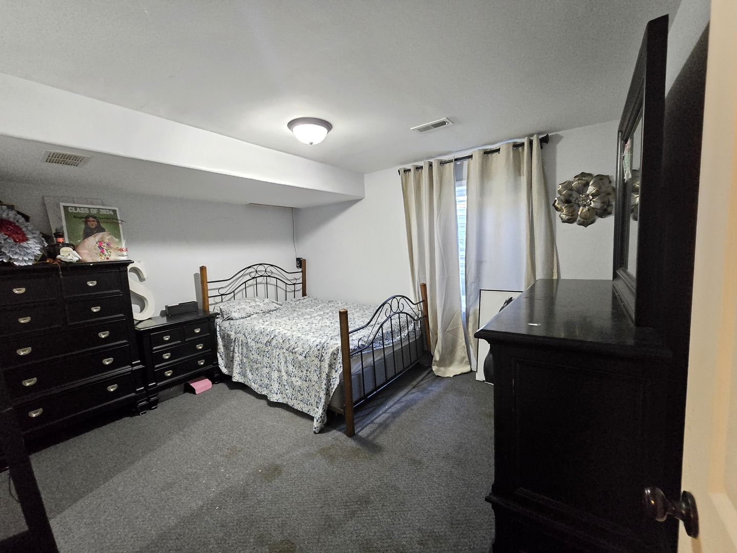 Wadsworth, Illinois, 60083, United States, 3 Bedrooms Bedrooms, ,2 BathroomsBathrooms,Residential,For Sale,1924049
