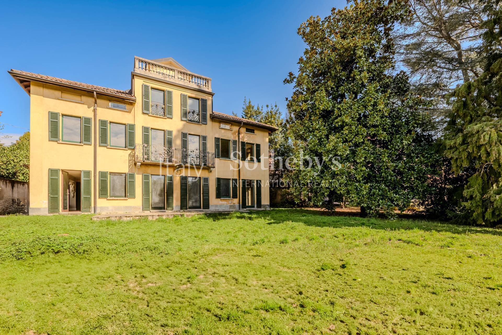  Liberty villa in the prestigious Sant