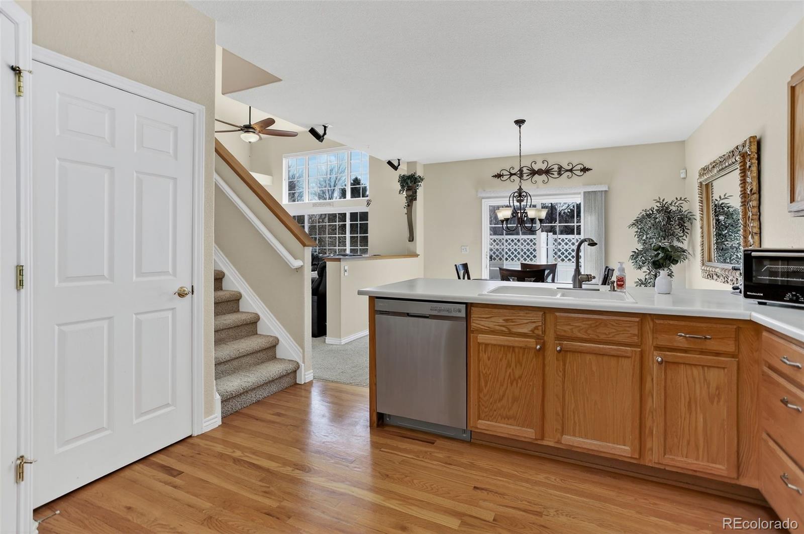 Lakewood, Colorado, 80232, United States, 3 Bedrooms Bedrooms, ,4 BathroomsBathrooms,Residential,For Sale,1941037