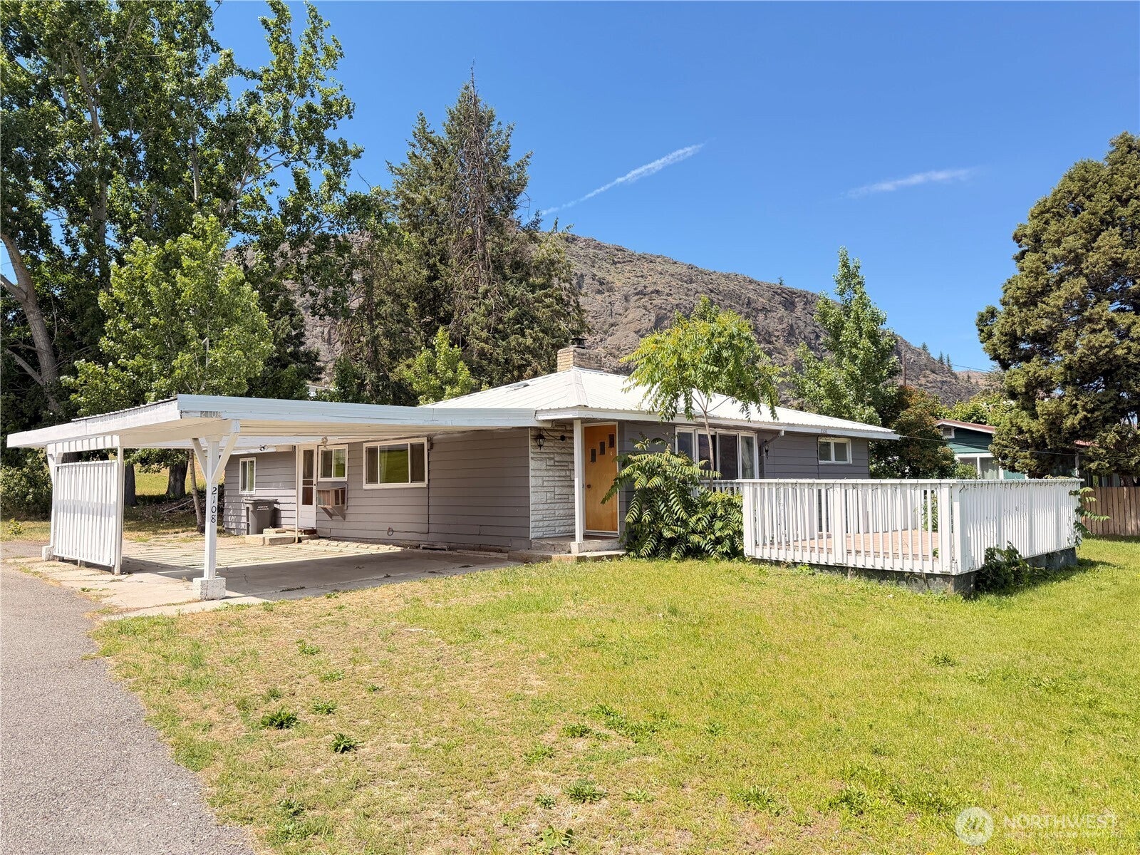 Deerpath Dr, Oroville, WA 98844