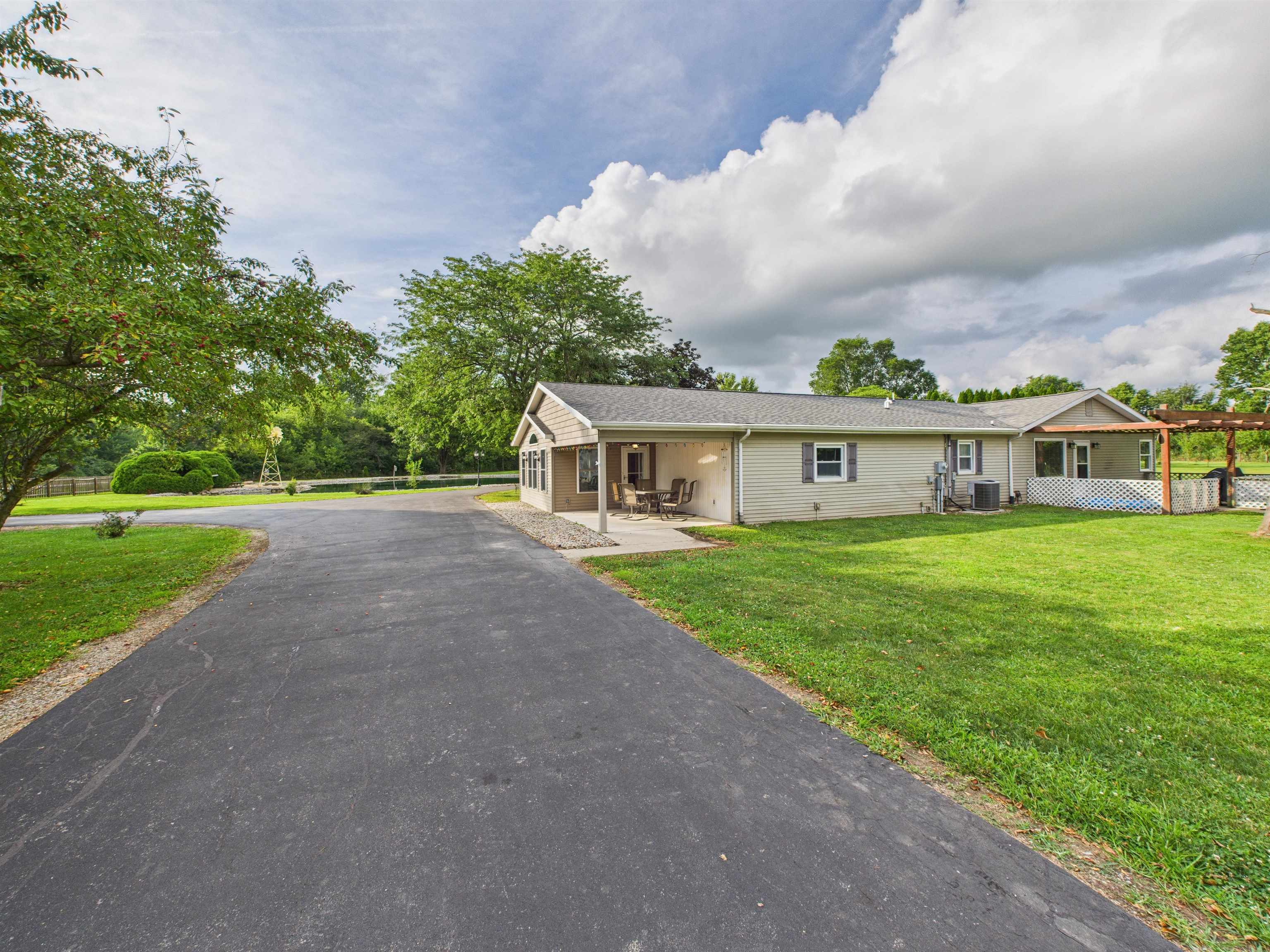 Markle, Indiana, 46770, United States, 3 Bedrooms Bedrooms, ,3 BathroomsBathrooms,Residential,For Sale,1926338
