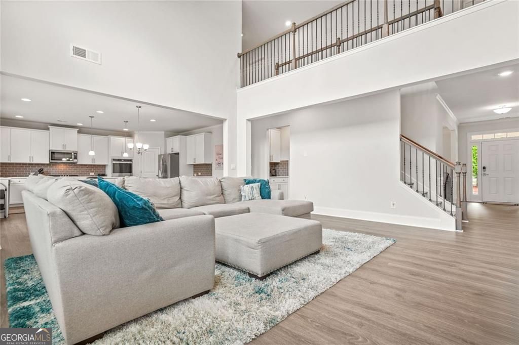 Lithia Springs, Georgia, 30122, United States, 5 Bedrooms Bedrooms, ,4 BathroomsBathrooms,Residential,For Sale,2006565